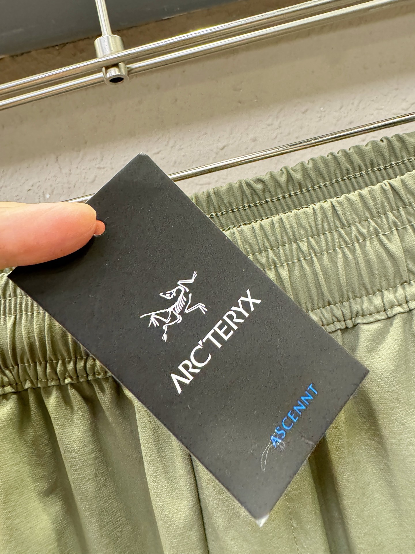 ARC‘TERYX/始祖鸟 爆款短裤2026ss新款男士休闲短裤，高端版本！专柜定制面料 透气舒适度高，