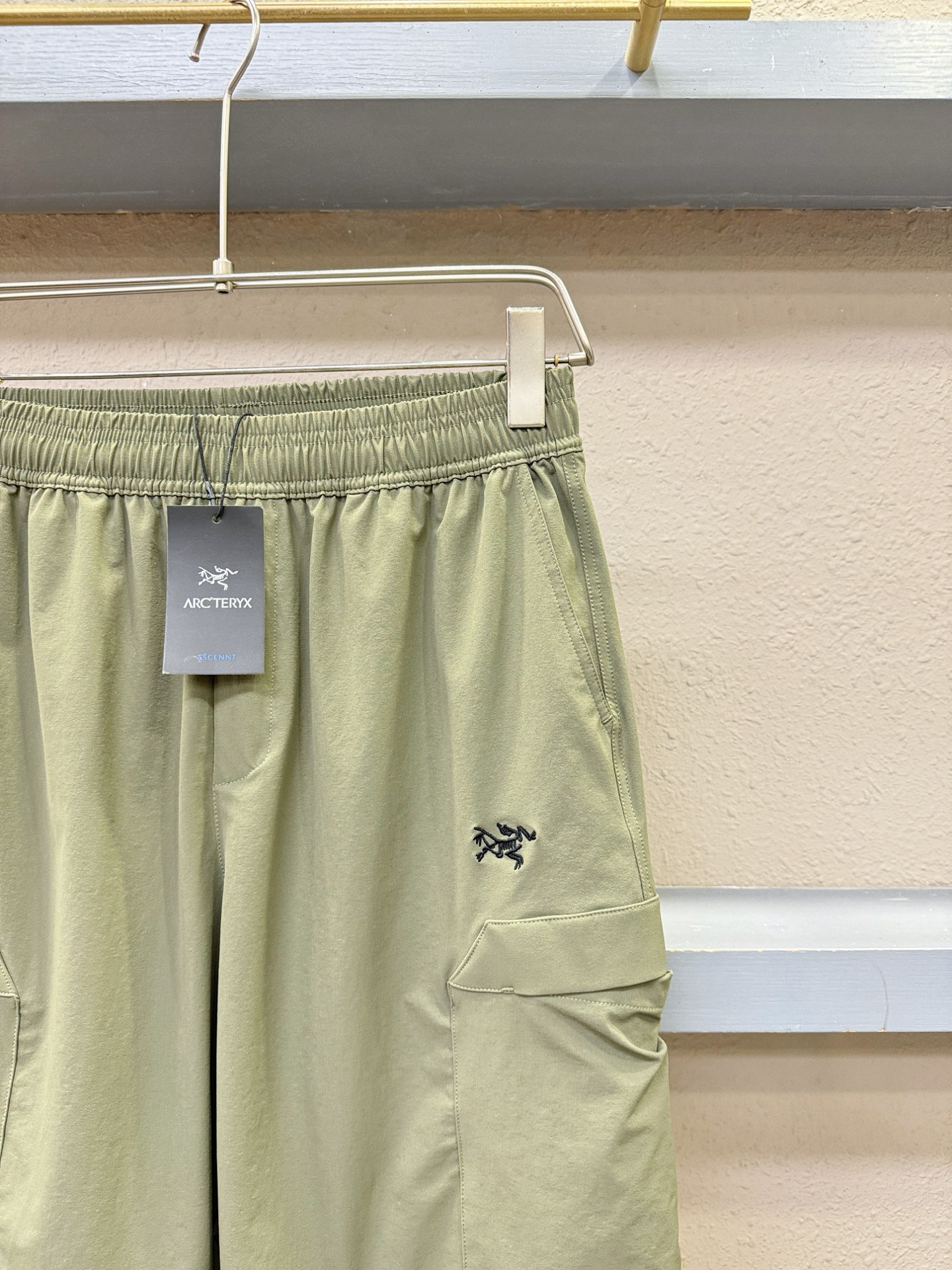 ARC‘TERYX/始祖鸟 爆款短裤2026ss新款男士休闲短裤，高端版本！专柜定制面料 透气舒适度高，