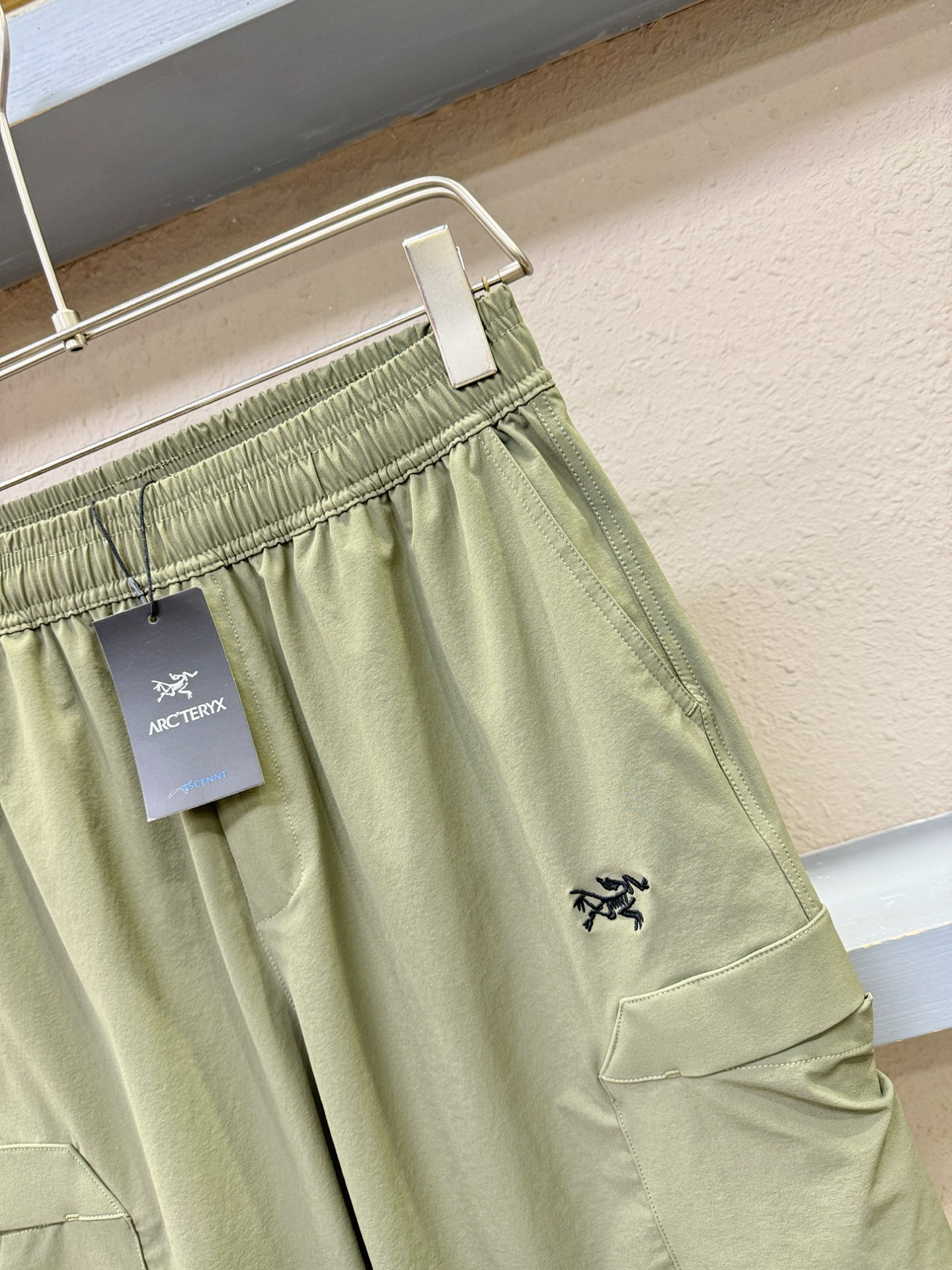 ARC‘TERYX/始祖鸟 爆款短裤2026ss新款男士休闲短裤，高端版本！专柜定制面料 透气舒适度高，