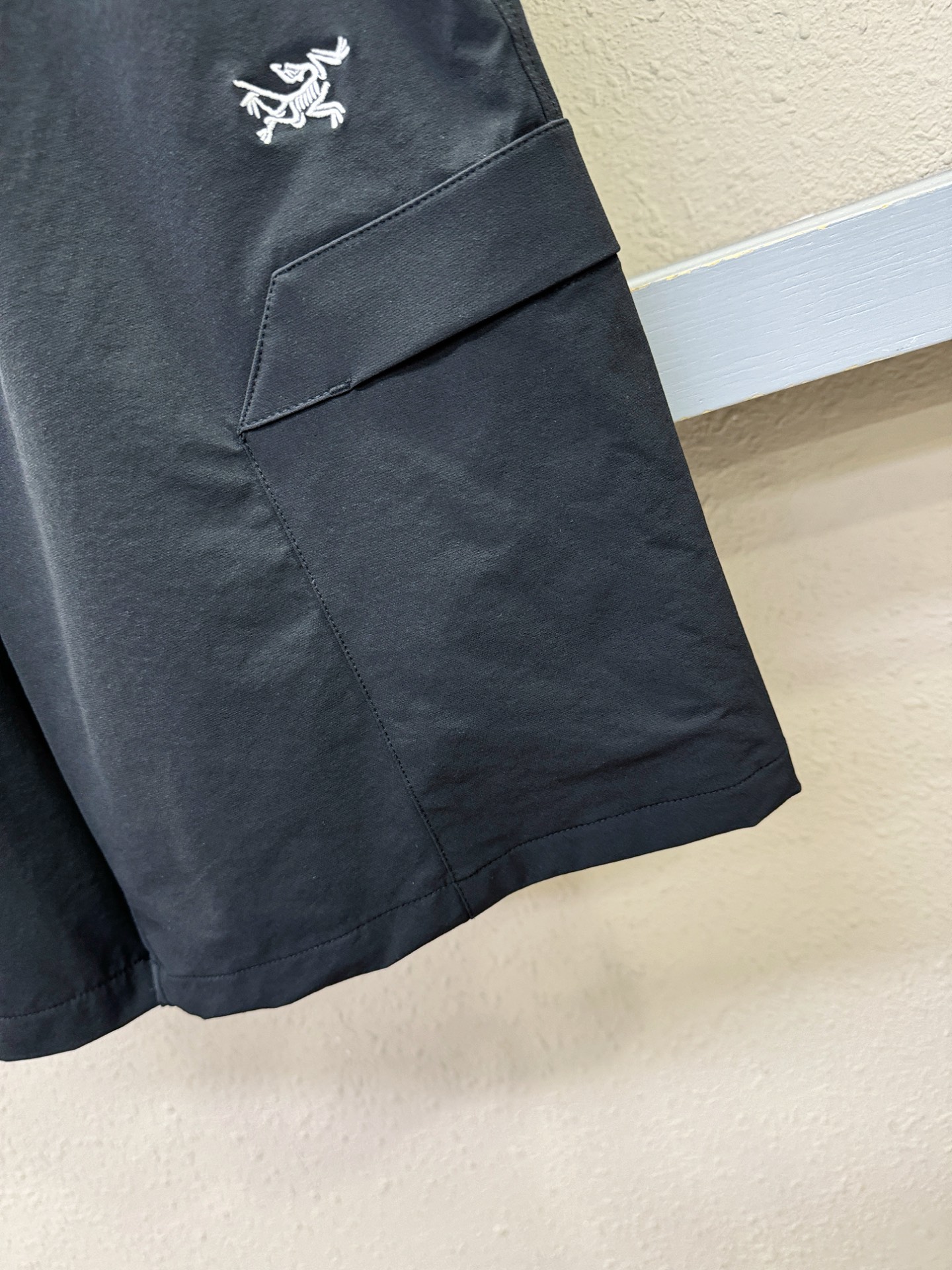 ARC‘TERYX/始祖鸟 爆款短裤2026ss新款男士休闲短裤，高端版本！专柜定制面料 透气舒适度高，