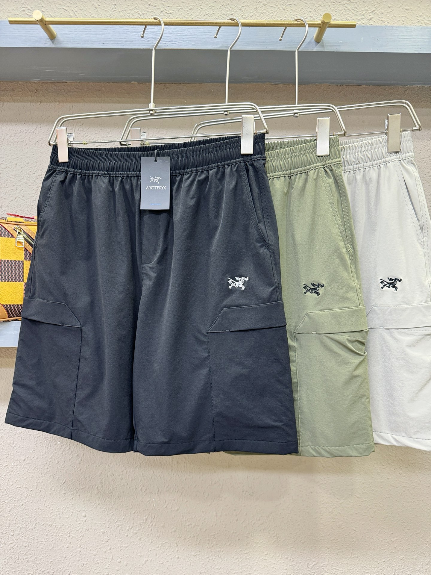 ARC‘TERYX/始祖鸟 爆款短裤2026ss新款男士休闲短裤，高端版本！专柜定制面料 透气舒适度高，