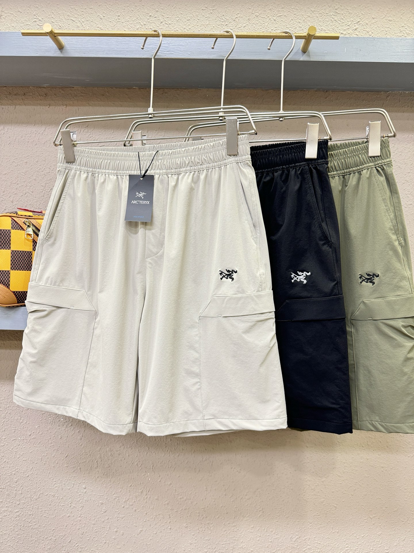 ARC‘TERYX/始祖鸟 爆款短裤2026ss新款男士休闲短裤，高端版本！专柜定制面料 透气舒适度高，