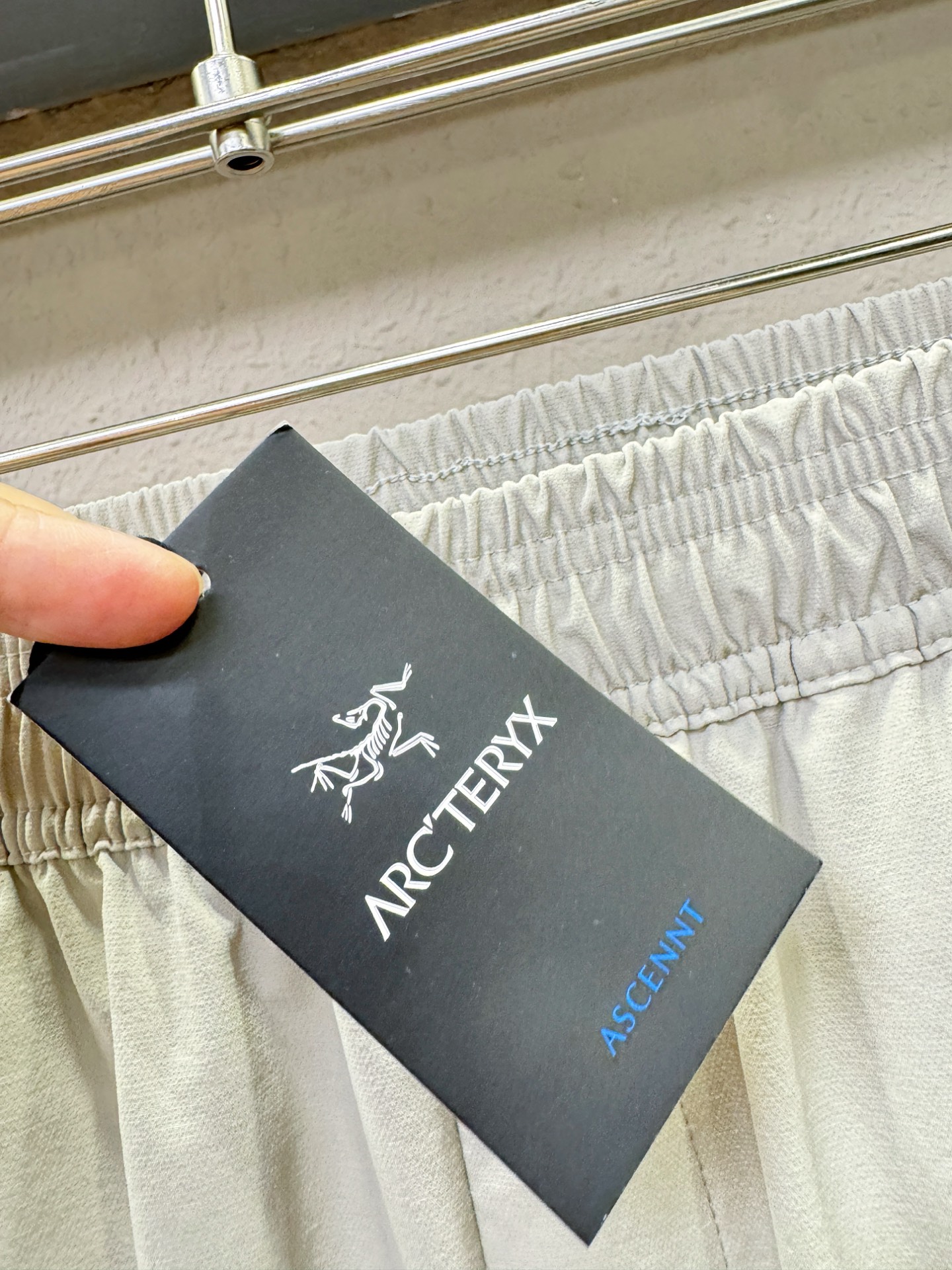 ARC‘TERYX/始祖鸟 爆款短裤2026ss新款男士休闲短裤，高端版本！专柜定制面料 透气舒适度高，