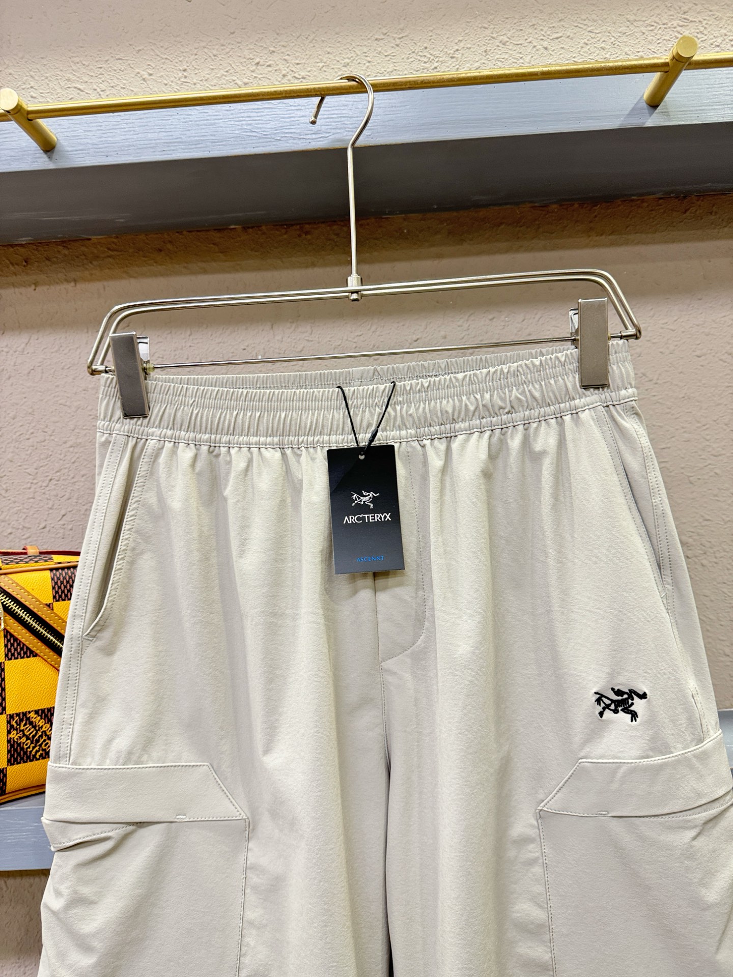 ARC‘TERYX/始祖鸟 爆款短裤2026ss新款男士休闲短裤，高端版本！专柜定制面料 透气舒适度高，