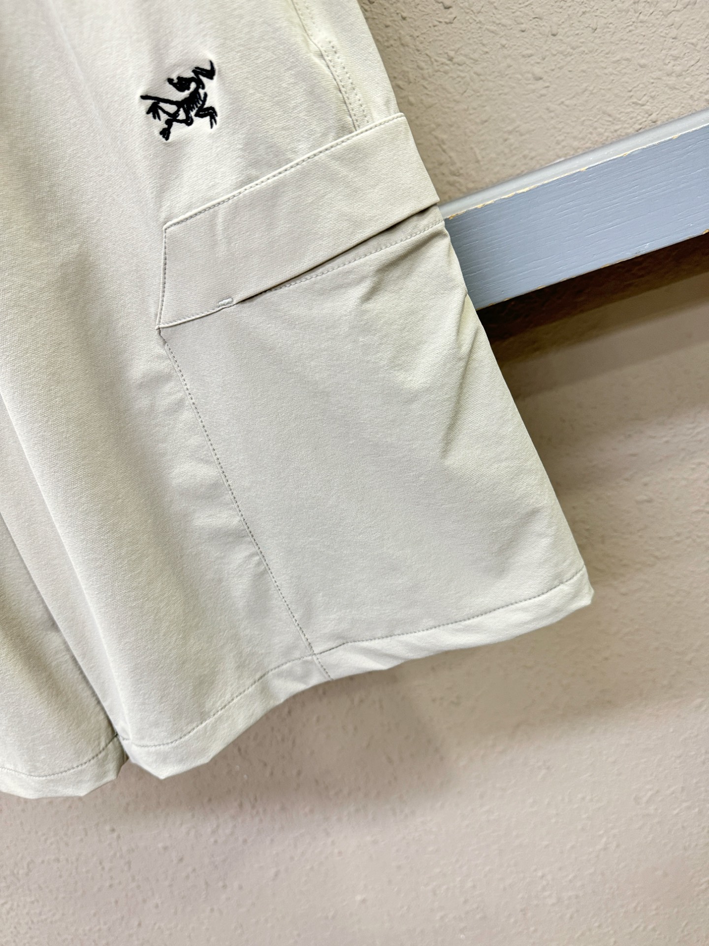 ARC‘TERYX/始祖鸟 爆款短裤2026ss新款男士休闲短裤，高端版本！专柜定制面料 透气舒适度高，