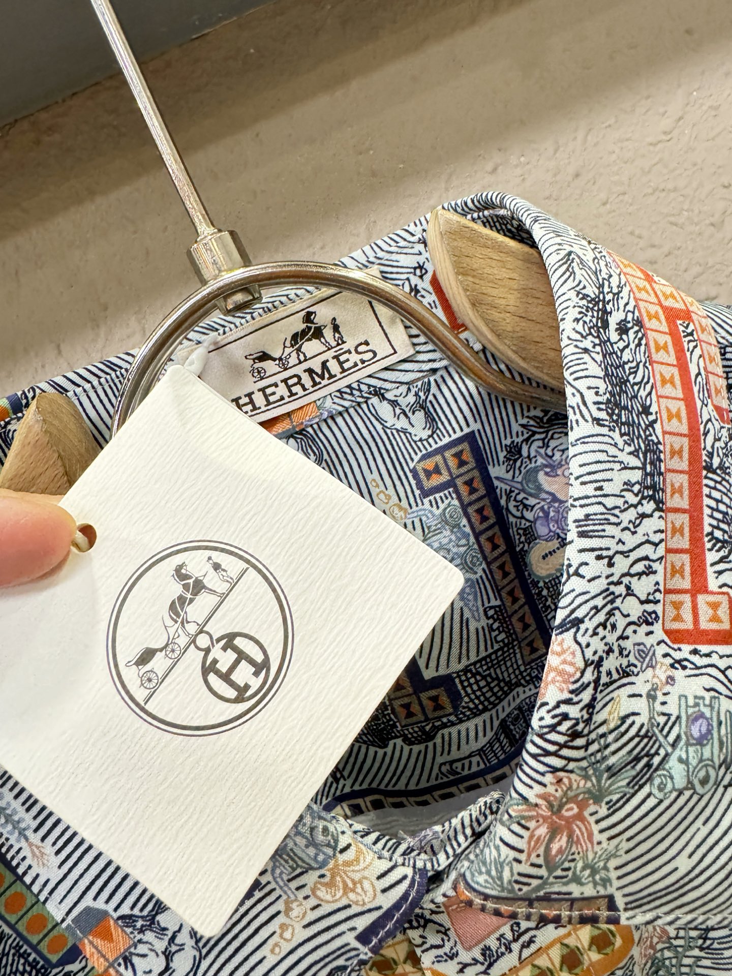 高定款(真丝面料升级 ) Hermès爱马仕 最大可穿190斤，新款真丝衬衫，男女同款，定制真丝面料，不