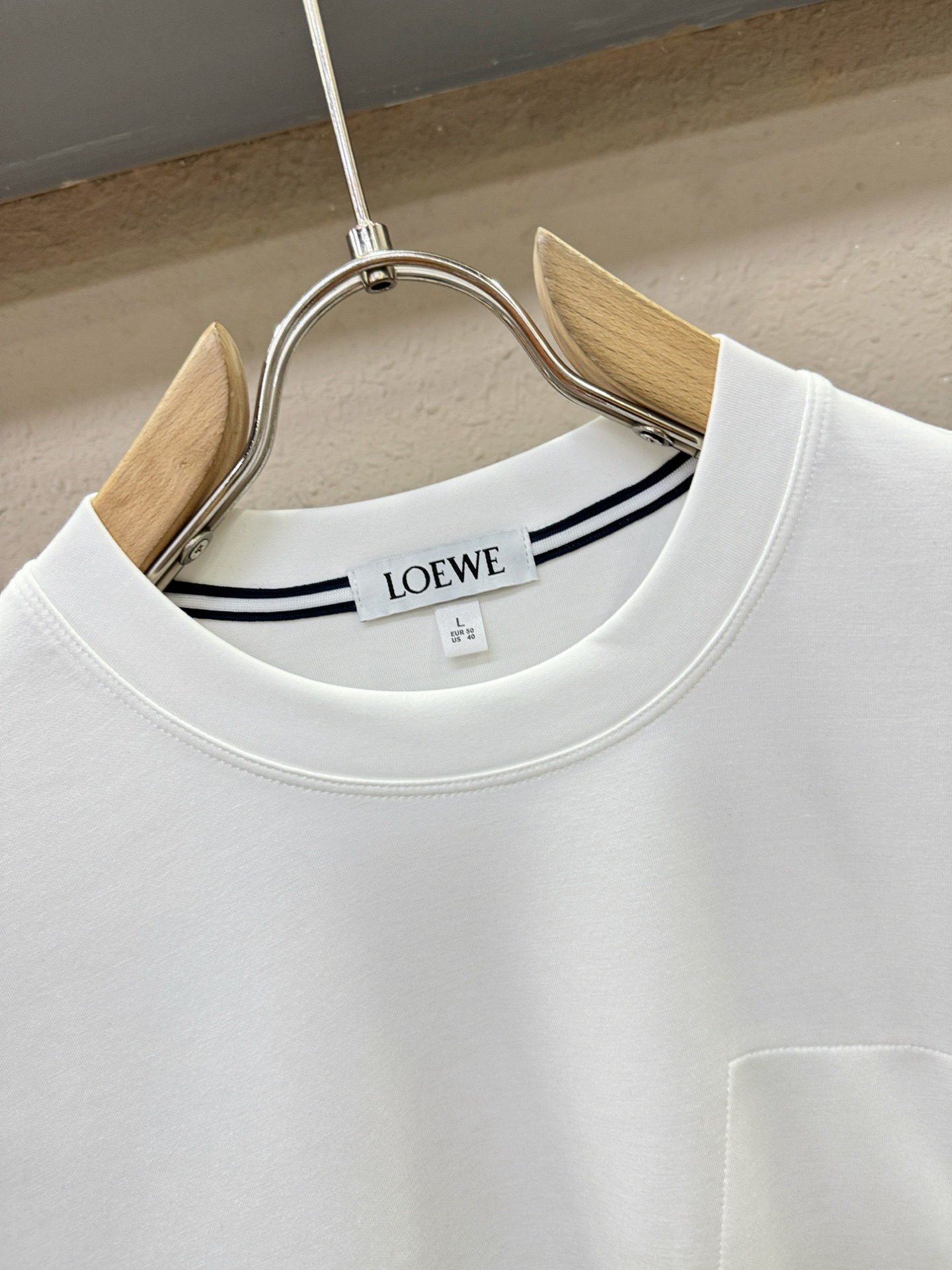 (最大可穿200斤) LOEWE罗意威 2026新款短袖T恤！男女同款！走秀图案时尚休闲短袖T恤衫！设计