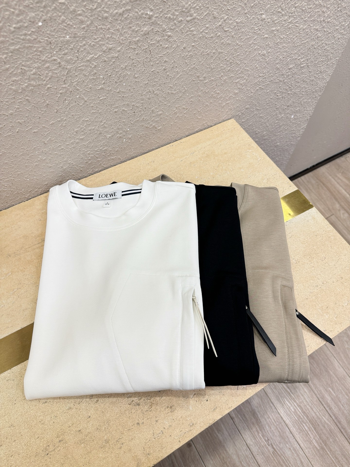 (最大可穿200斤) LOEWE罗意威 2026新款短袖T恤！男女同款！走秀图案时尚休闲短袖T恤衫！设计
