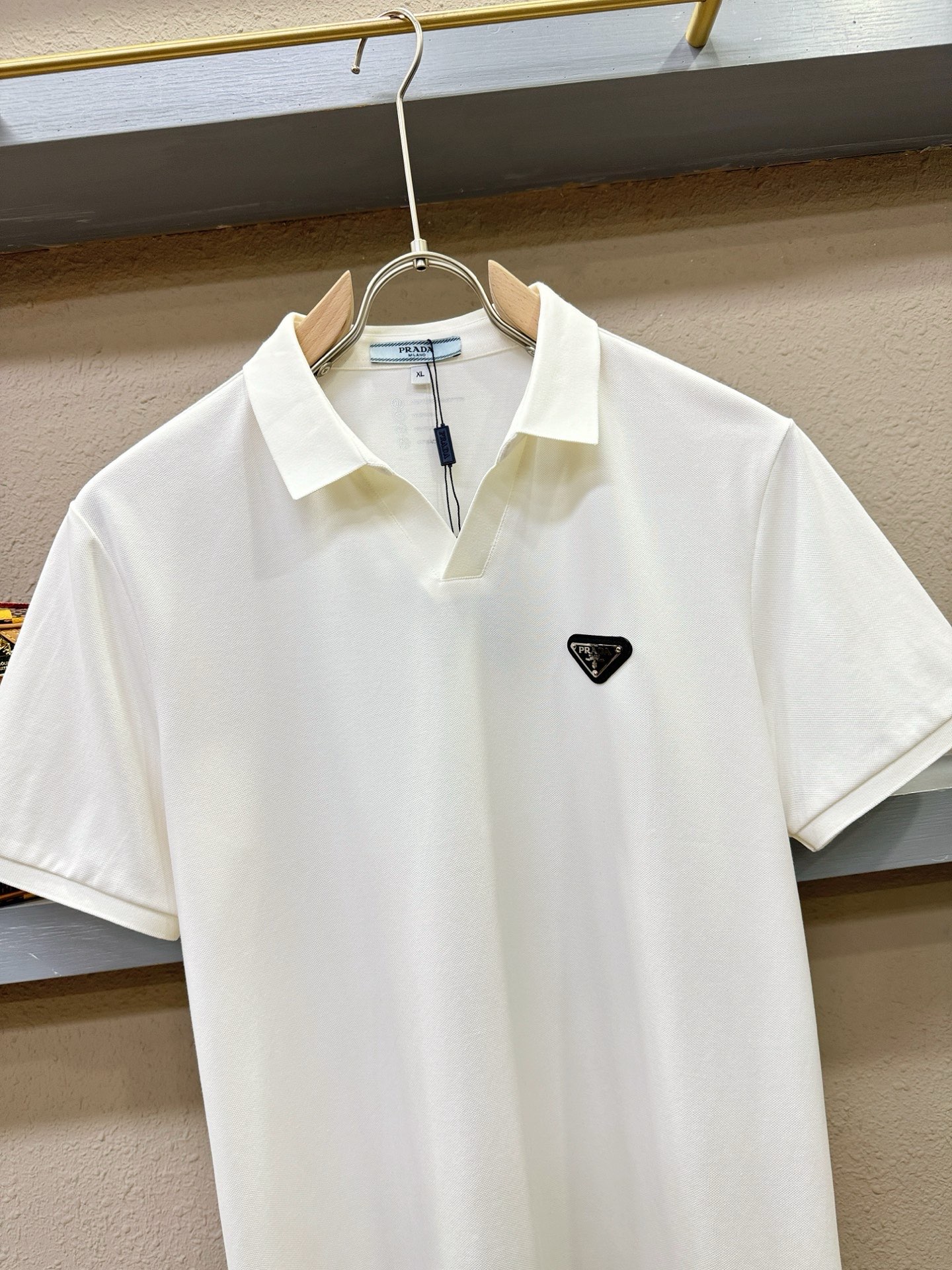 PRADA 普拉达 2026官方春夏新款 专柜同步上市 男士翻领短袖POLO衫，高端主线系列，进口珠地丝光棉面料，质感一