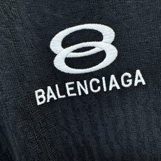 Balenciaga巴黎世家 2026新款短袖T恤!男女同款!走秀图案时尚休闲短袖T恤衫!设计logo设 Balenciaga巴黎世家 2026新款短袖T恤!男女同款!走秀图案时尚休闲短袖T恤衫!设计logo设