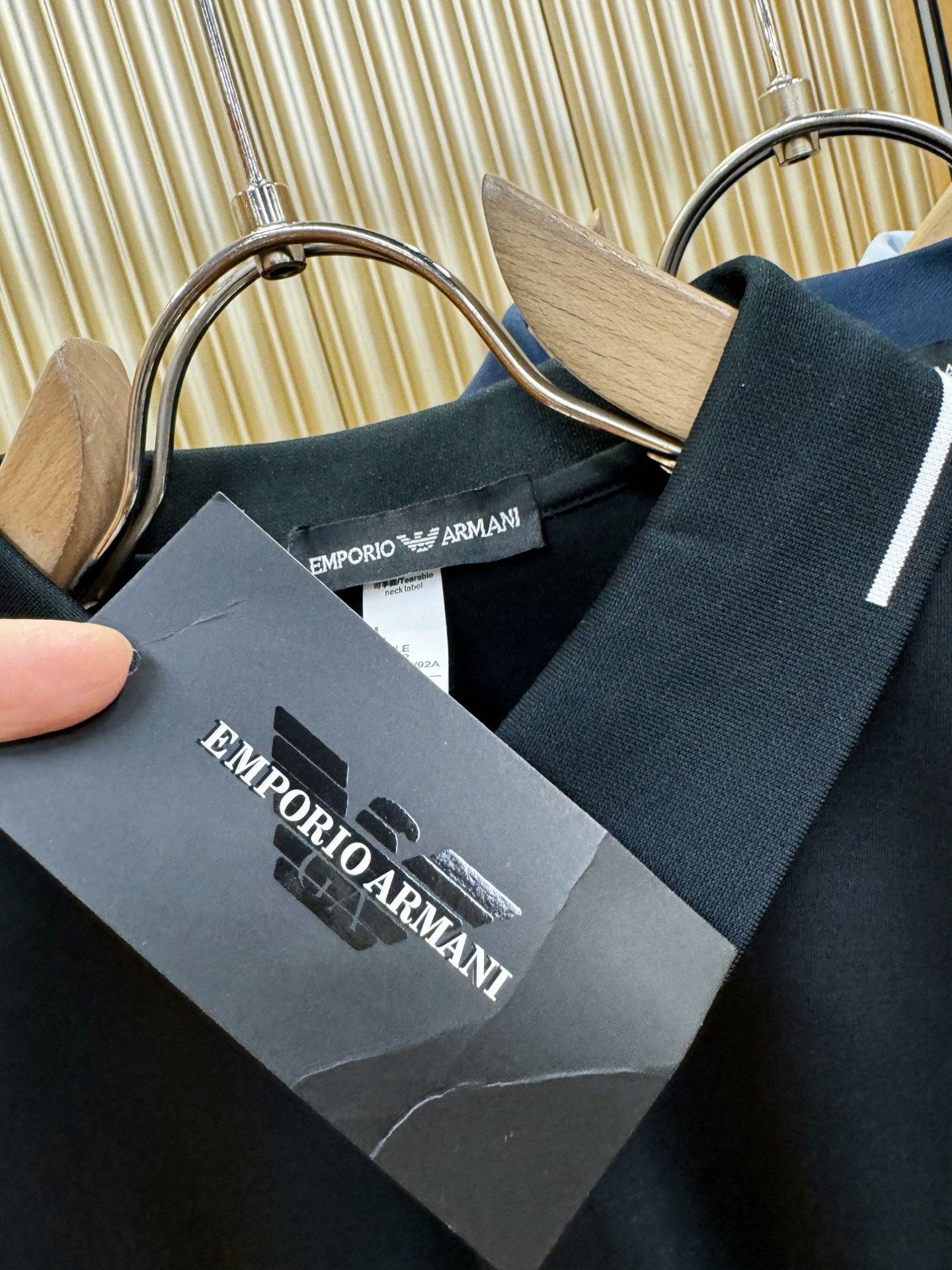 Armani 阿玛尼 2026官方春夏新款 专柜同步上市 男士翻领短袖POLO衫，高端主线系列，进口珠地