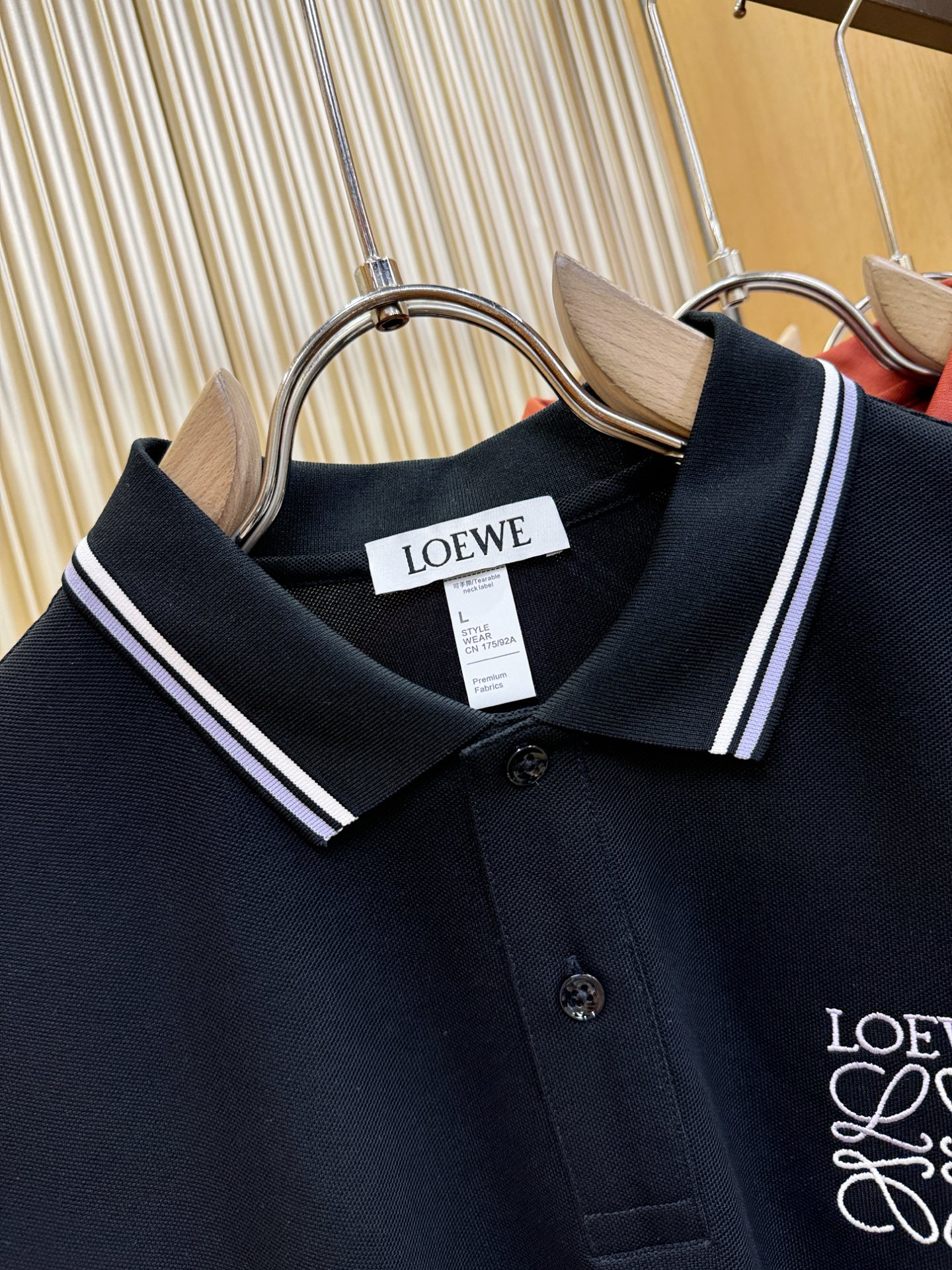 LOEWE罗意威 2026官方春夏新款 专柜同步上市 男士翻领短袖POLO衫，高端主线系列，进口珠地丝光