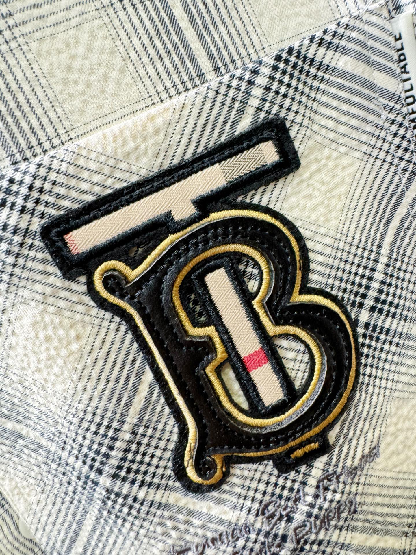 BURBERRY巴宝莉 2026ss新款衬衣，贸易公司渠道稀出，领先官网发售！经典休闲衬衫搭配独特的设计