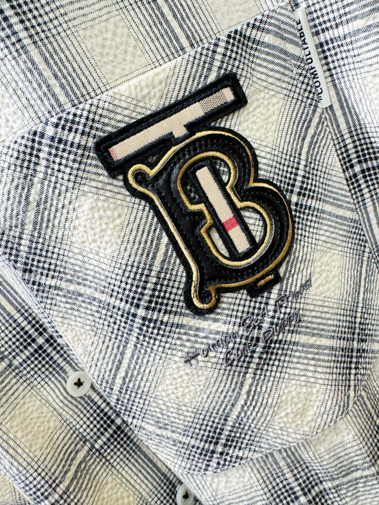 BURBERRY巴宝莉 2026ss新款衬衣，贸易公司渠道稀出，领先官网发售！经典休闲衬衫搭配独特的设计