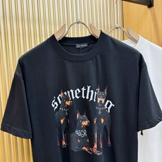 (最大可穿200斤) Balenciaga巴黎世家 2026新款短袖T恤!男女同款!走秀图案时尚休闲短袖 (最大可穿200斤) Balenciaga巴黎世家 2026新款短袖T恤!男女同款!走秀图案时尚休闲短袖