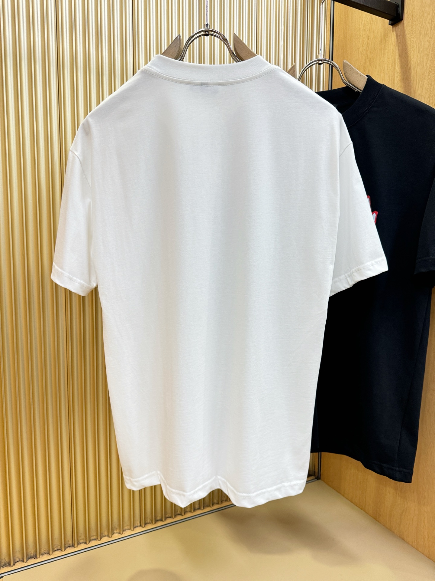 (最大可穿200斤) Balenciaga巴黎世家 2026新款短袖T恤！男女同款！走秀图案时尚休闲短袖