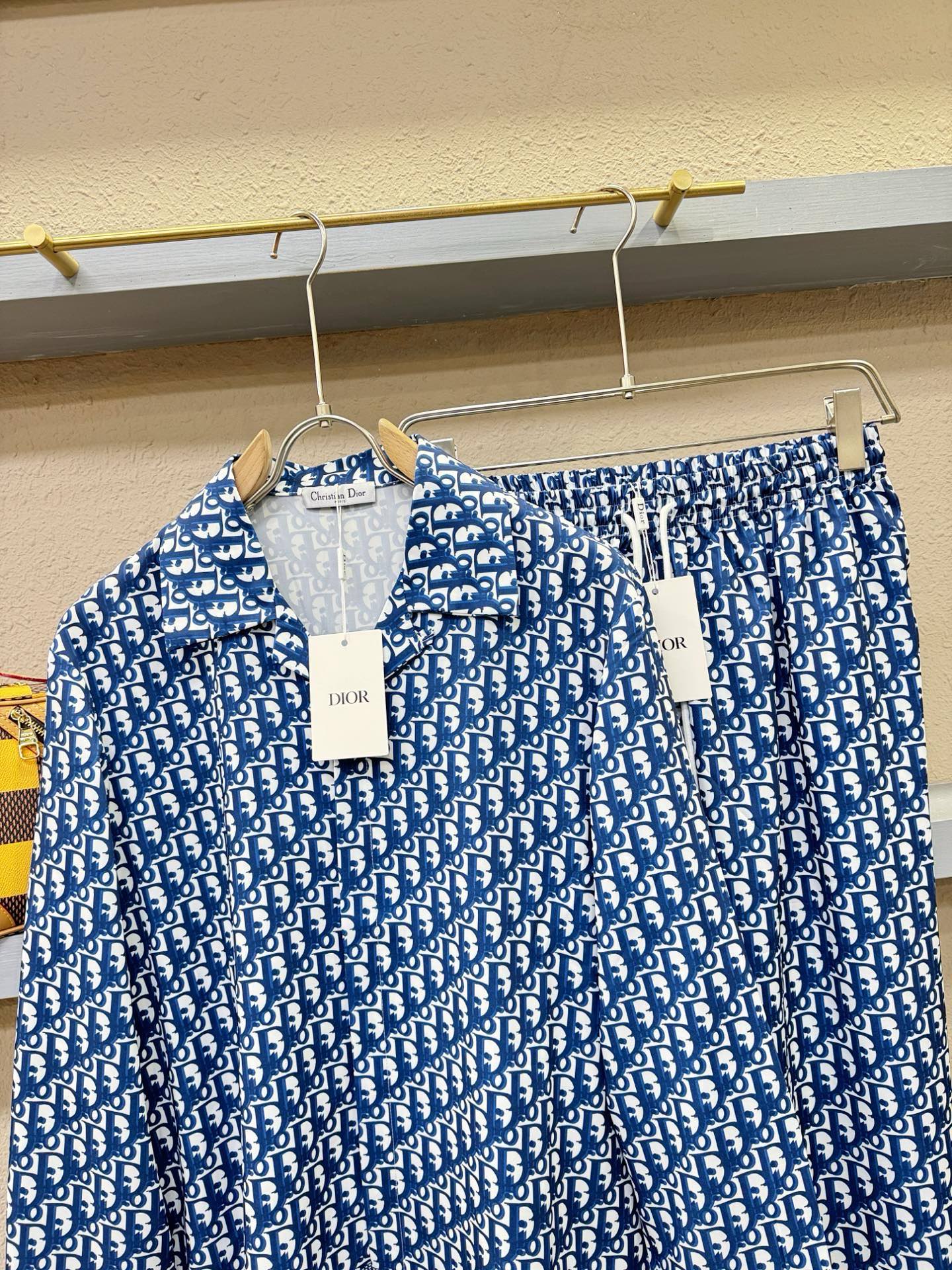高定款(真丝面料升级 )最大可穿250斤 Dior迪奥 新款真丝套装，男女同款家居服套装，定制真丝面料，