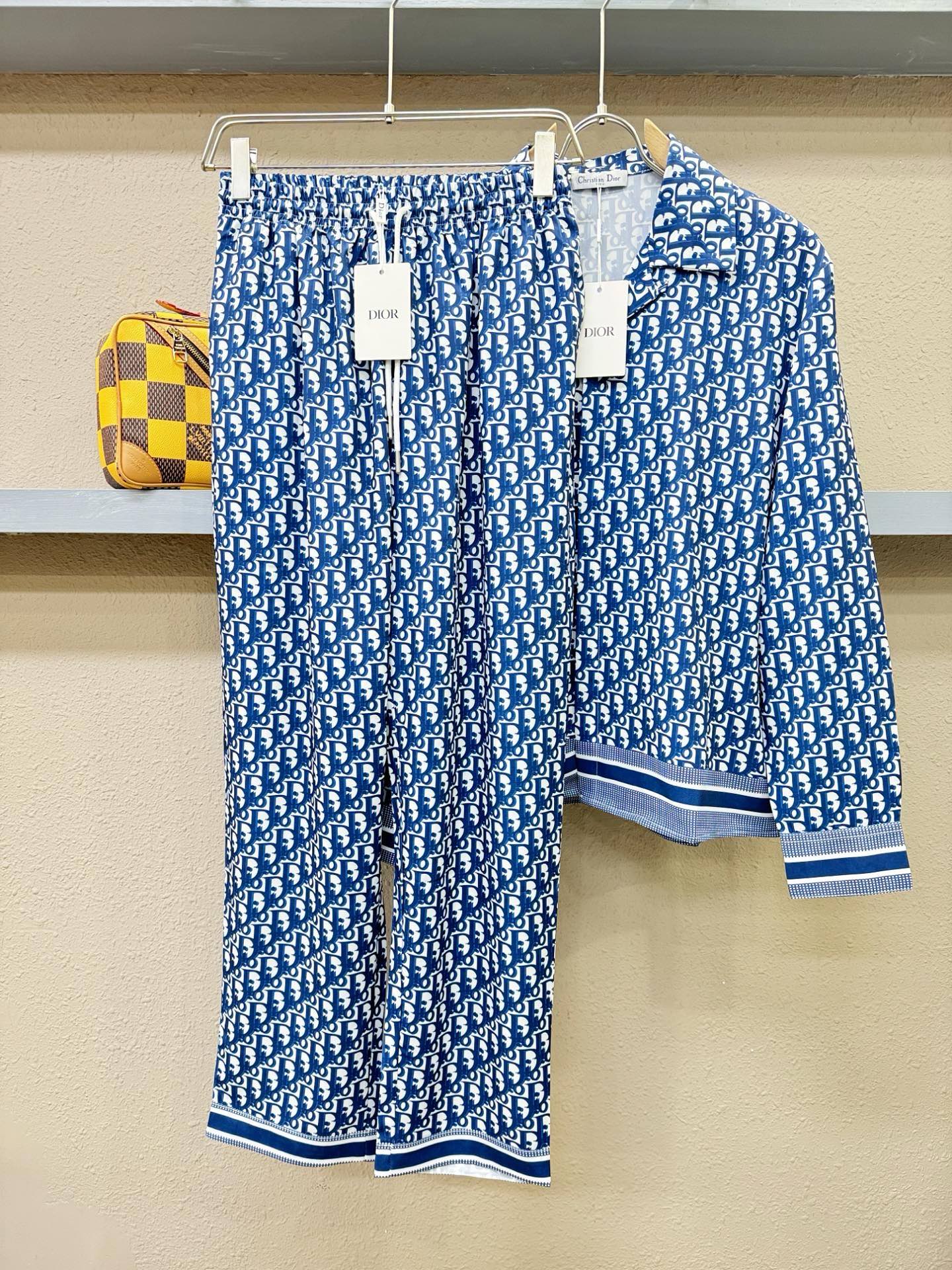 高定款(真丝面料升级 )最大可穿250斤 Dior迪奥 新款真丝套装，男女同款家居服套装，定制真丝面料，