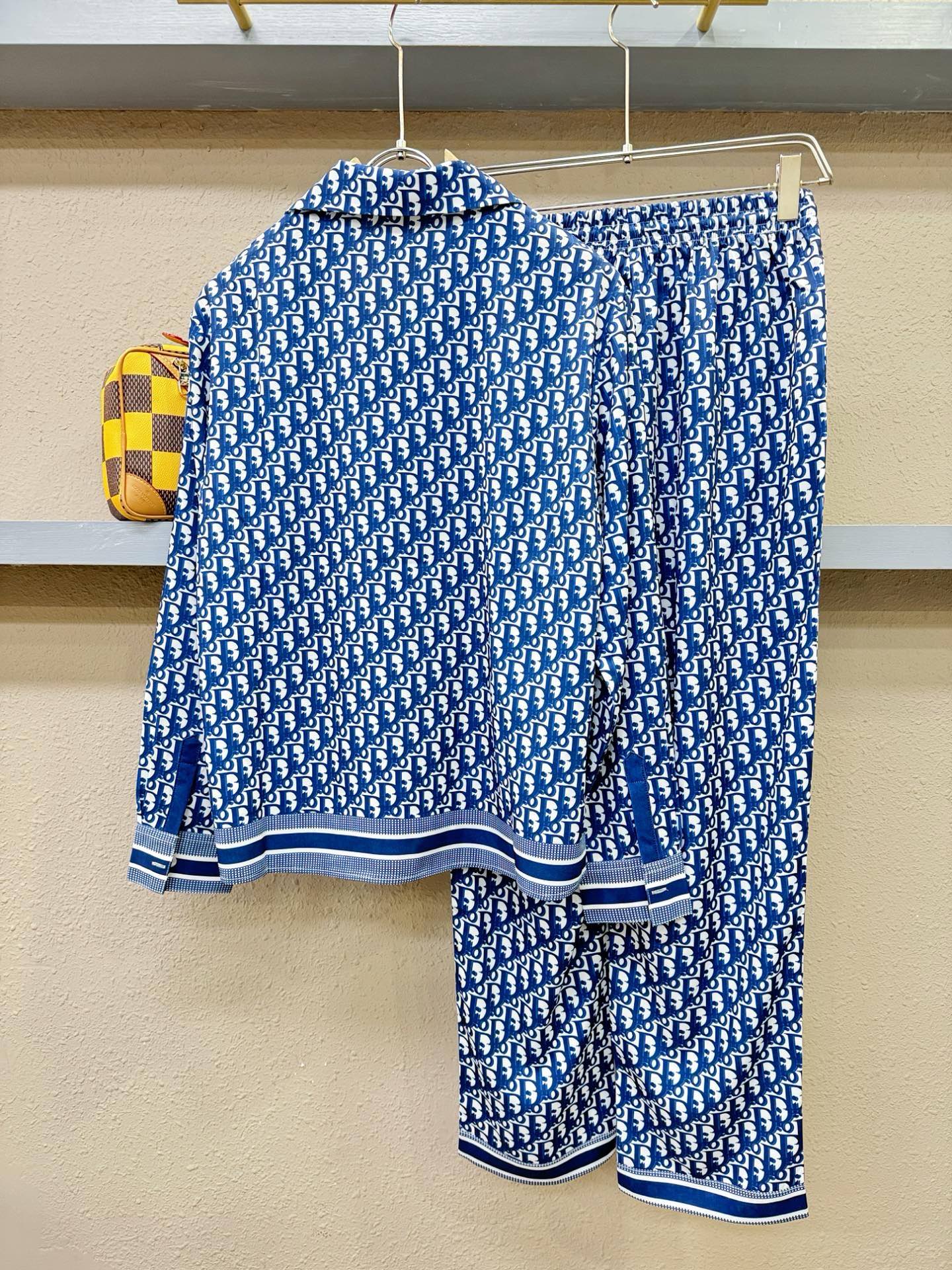 高定款(真丝面料升级 )最大可穿250斤 Dior迪奥 新款真丝套装，男女同款家居服套装，定制真丝面料，