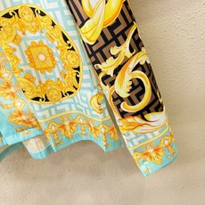 高定款(真丝面料升级 )最大可穿250斤 Versace 范思哲新款真丝套装,男女同款家居服套装,定制真 高定款(真丝面料升级 )最大可穿250斤 Versace 范思哲新款真丝套装,男女同款家居服套装,定制真
