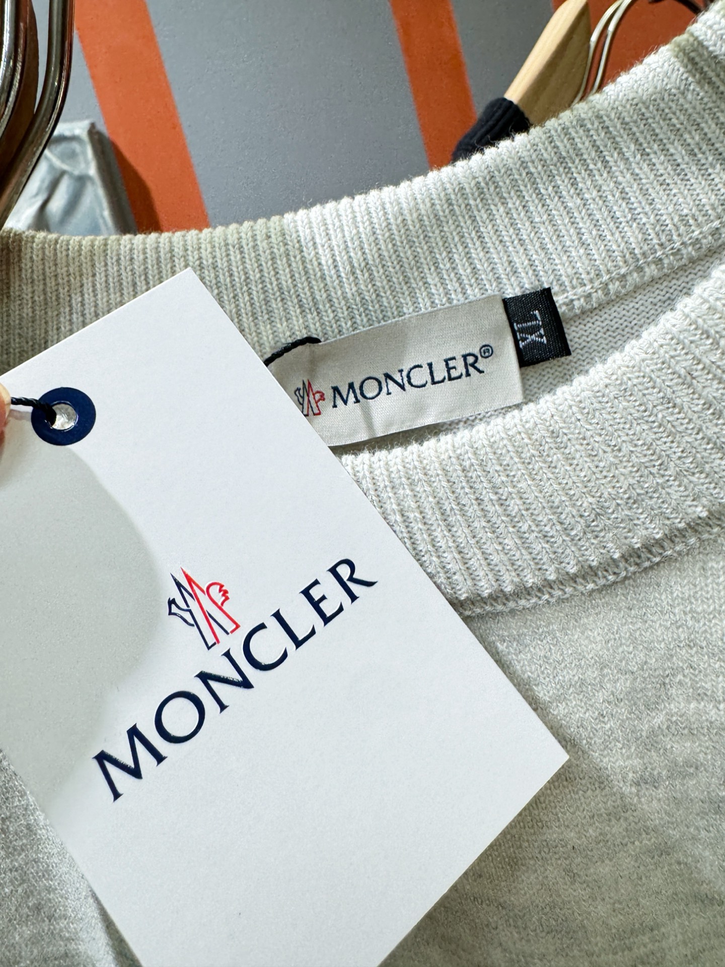 Moncler蒙口   2026春夏新品针织短袖，进口针织面料，手感柔软。顶级进口私货，时尚设计潮流短袖
