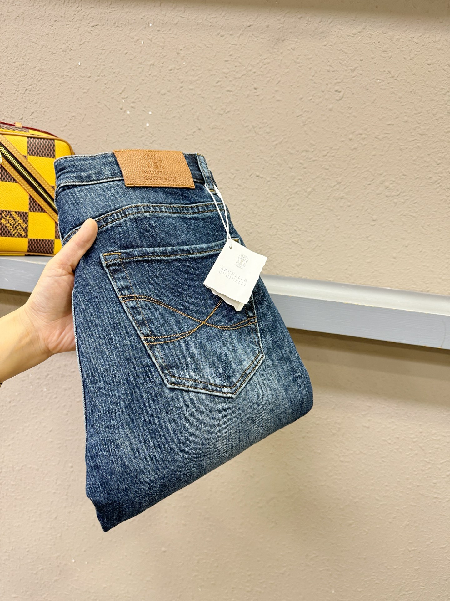BC布鲁提 专柜新品，原版牛仔裤 原版重工打造，品牌经典LOGO设计，三标齐全！原版五金辅料。专柜定制牛