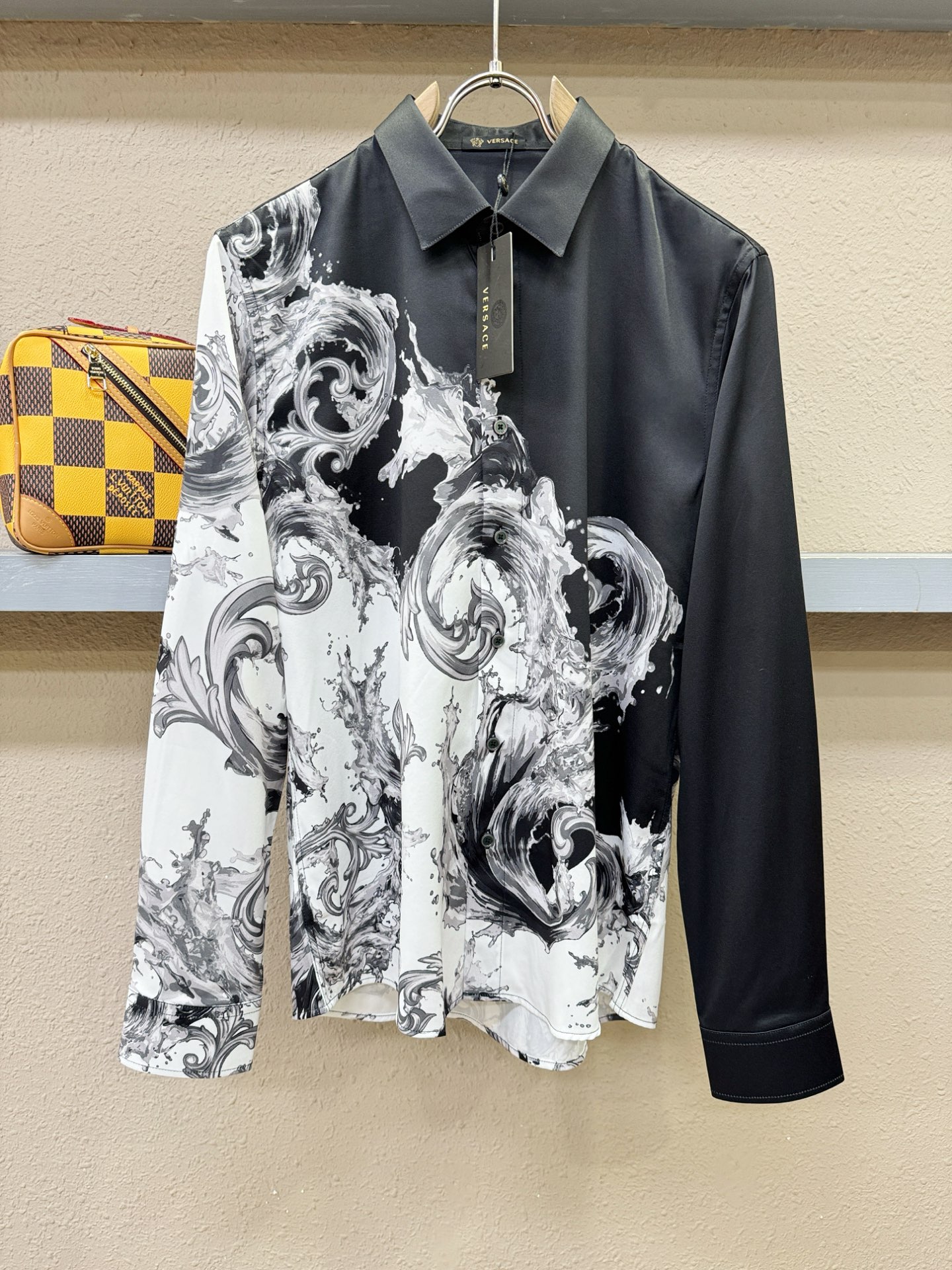 高定款(真丝面料升级 ) Versace 范思哲   最大可穿190斤，新款真丝衬衫，男女同款，定制真丝