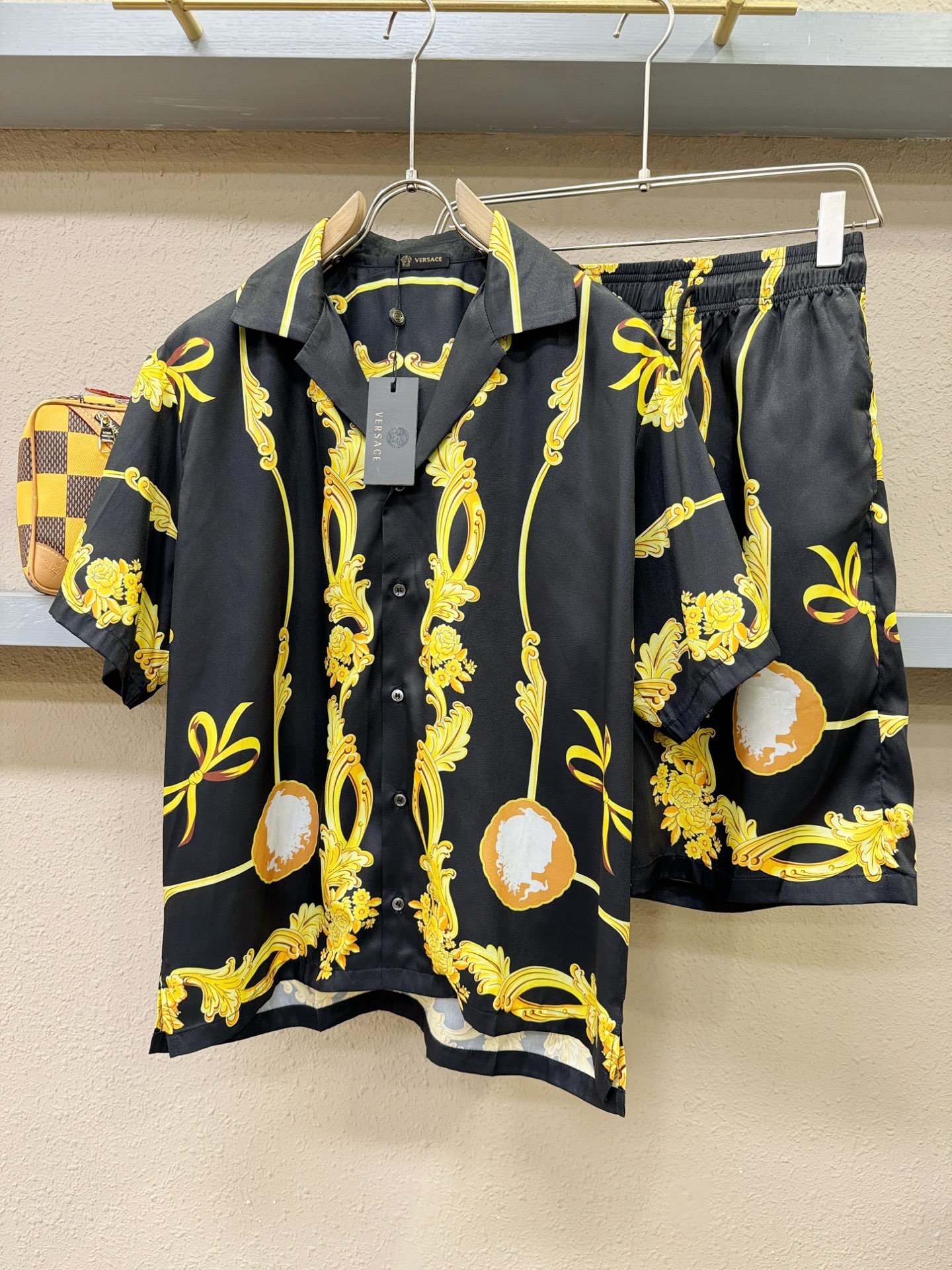 高定款(真丝面料升级 ) Versace 范思哲 最大可穿250斤，新款真丝套装，男女同款家居服套装，定