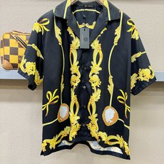 高定款(真丝面料升级 ) Versace 范思哲 最大可穿250斤,新款真丝套装,男女同款家居服套装,定 高定款(真丝面料升级 ) Versace 范思哲 最大可穿250斤,新款真丝套装,男女同款家居服套装,定
