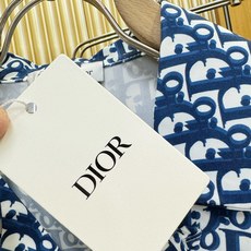 高定款(真丝面料升级 )最大可穿250斤⚠️ Dior迪奥 新款真丝套装,男女同款家居服套装,定制真丝面 高定款(真丝面料升级 )最大可穿250斤⚠️ Dior迪奥 新款真丝套装,男女同款家居服套装,定制真丝面
