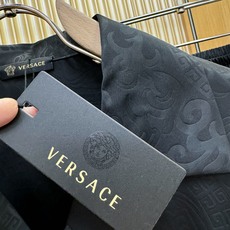 高定款(真丝面料升级 )最大可穿250斤 Versace 范思哲新款真丝套装,男女同款家居服套装,定制真 高定款(真丝面料升级 )最大可穿250斤 Versace 范思哲新款真丝套装,男女同款家居服套装,定制真