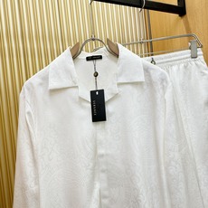 高定款(真丝面料升级 )最大可穿250斤 Versace 范思哲新款真丝套装,男女同款家居服套装,定制真 高定款(真丝面料升级 )最大可穿250斤 Versace 范思哲新款真丝套装,男女同款家居服套装,定制真