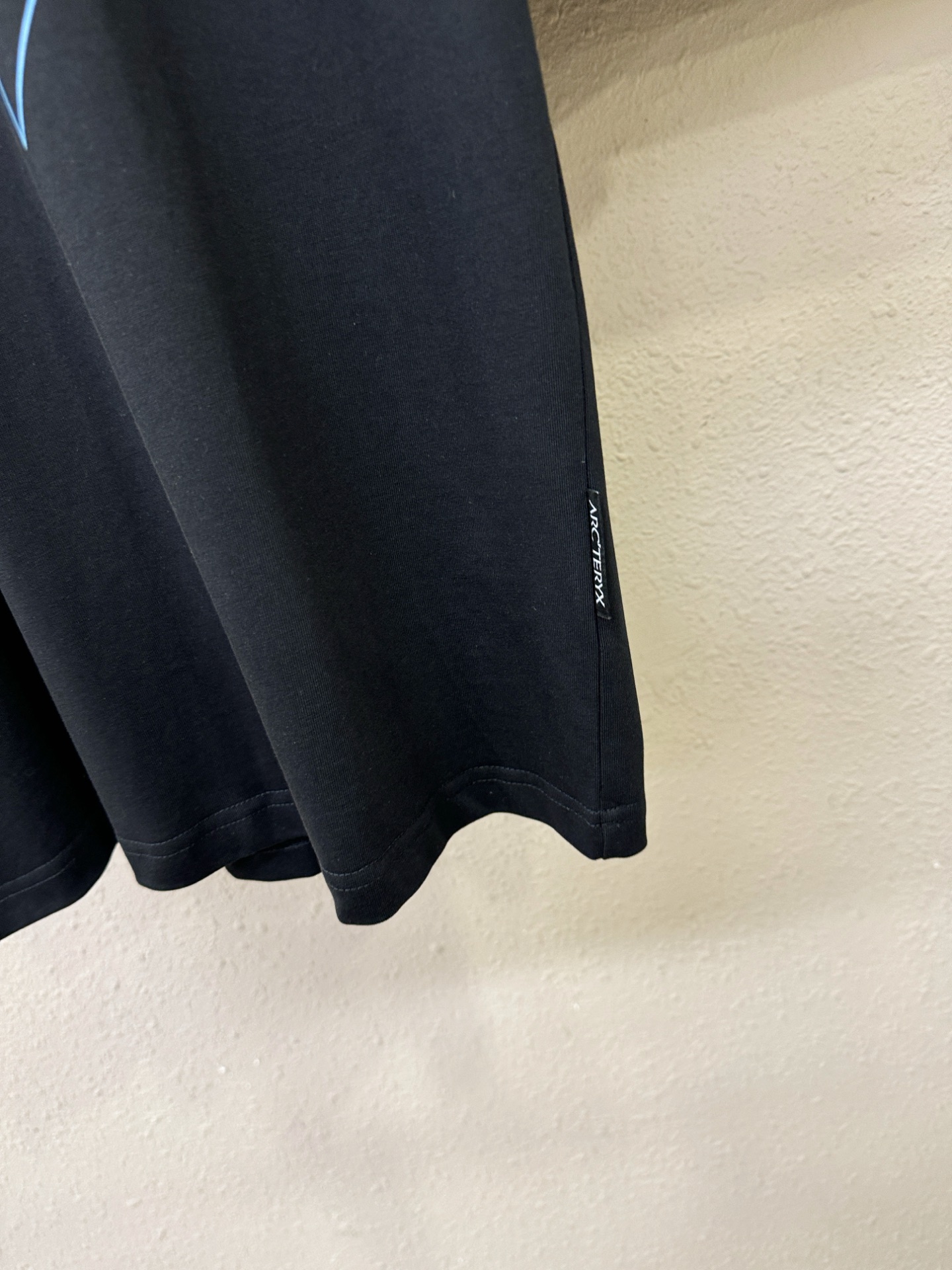ARC‘TERYX/始祖鸟 2026新款短袖T恤！男女同款！走秀图案时尚休闲短袖T恤衫！设计logo设计！极具设计精选客