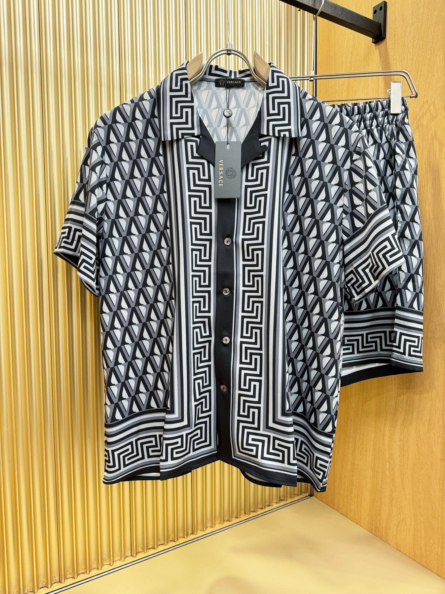 高定款(真丝面料升级 ) Versace 范思哲 最大可穿250斤，新款真丝套装，男女同款家居服套装，定制真丝面料，不抽
