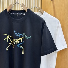 ARC‘TERYX/始祖鸟 2026新款短袖T恤!男女同款!走秀图案时尚休闲短袖T恤衫!设计logo设计!极具设计精选客 ARC‘TERYX/始祖鸟 2026新款短袖T恤!男女同款!走秀图案时尚休闲短袖T恤衫!设计logo设计!极具设计精选客