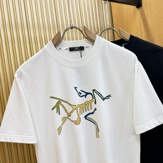 ARC‘TERYX/始祖鸟 2026新款短袖T恤!男女同款!走秀图案时尚休闲短袖T恤衫!设计logo设计!极具设计精选客 ARC‘TERYX/始祖鸟 2026新款短袖T恤!男女同款!走秀图案时尚休闲短袖T恤衫!设计logo设计!极具设计精选客