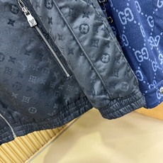 LV 路易威登2026秋冬新款棉服夹克外套,内里加棉,原单狠货 意大利进口面料时尚夹克外套。加棉加厚 保暖性强。欧洲专柜 LV 路易威登2026秋冬新款棉服夹克外套,内里加棉,原单狠货 意大利进口面料时尚夹克外套。加棉加厚 保暖性强。欧洲专柜