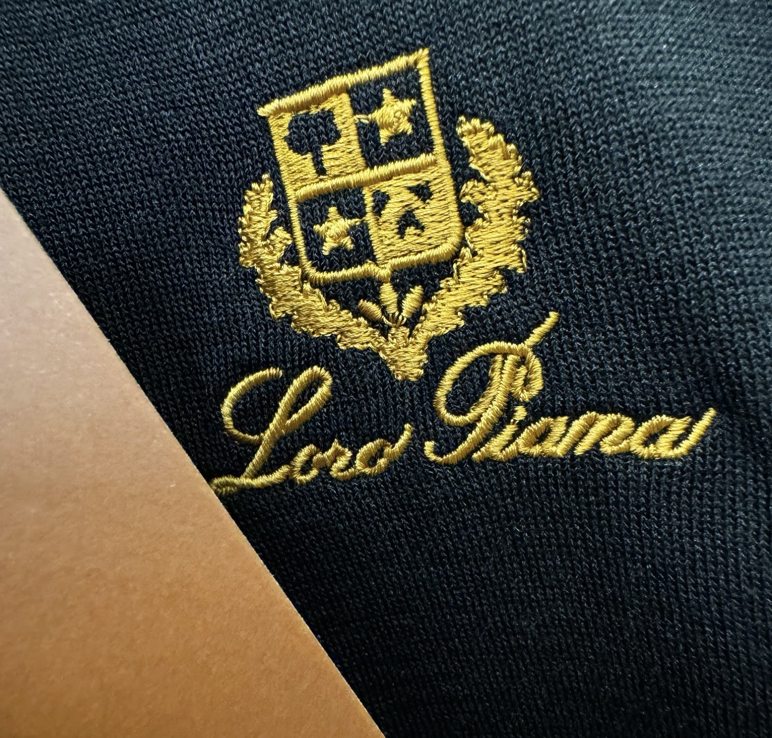 Loro Piana诺悠翩雅 2026春夏新品针织短袖，进口针织面料，手感柔软。顶级进口私货，时尚设计潮流短袖针织衫，不