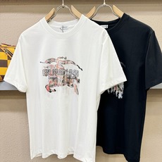 BURBERRY巴宝莉 2026新款短袖T恤!男女同款!走秀图案时尚休闲短袖T恤衫!设计logo设计!极具设计精选客供面 BURBERRY巴宝莉 2026新款短袖T恤!男女同款!走秀图案时尚休闲短袖T恤衫!设计logo设计!极具设计精选客供面