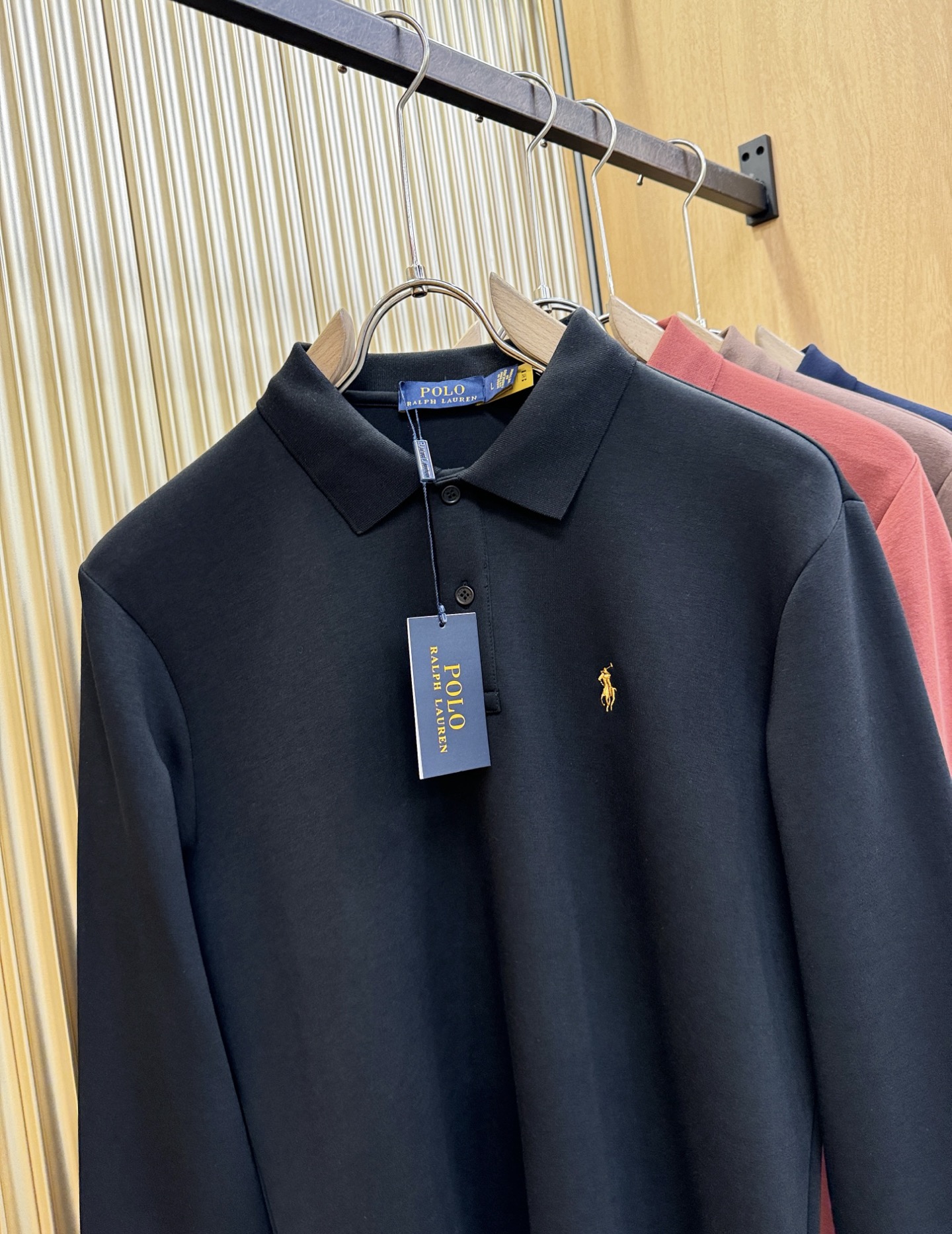 POLO 2026秋冬新品，官网同步 经典大气百搭翻领长袖，顶级原版面料，质感细腻 超柔软亲肤触感！奢华高贵 翻领设计，
