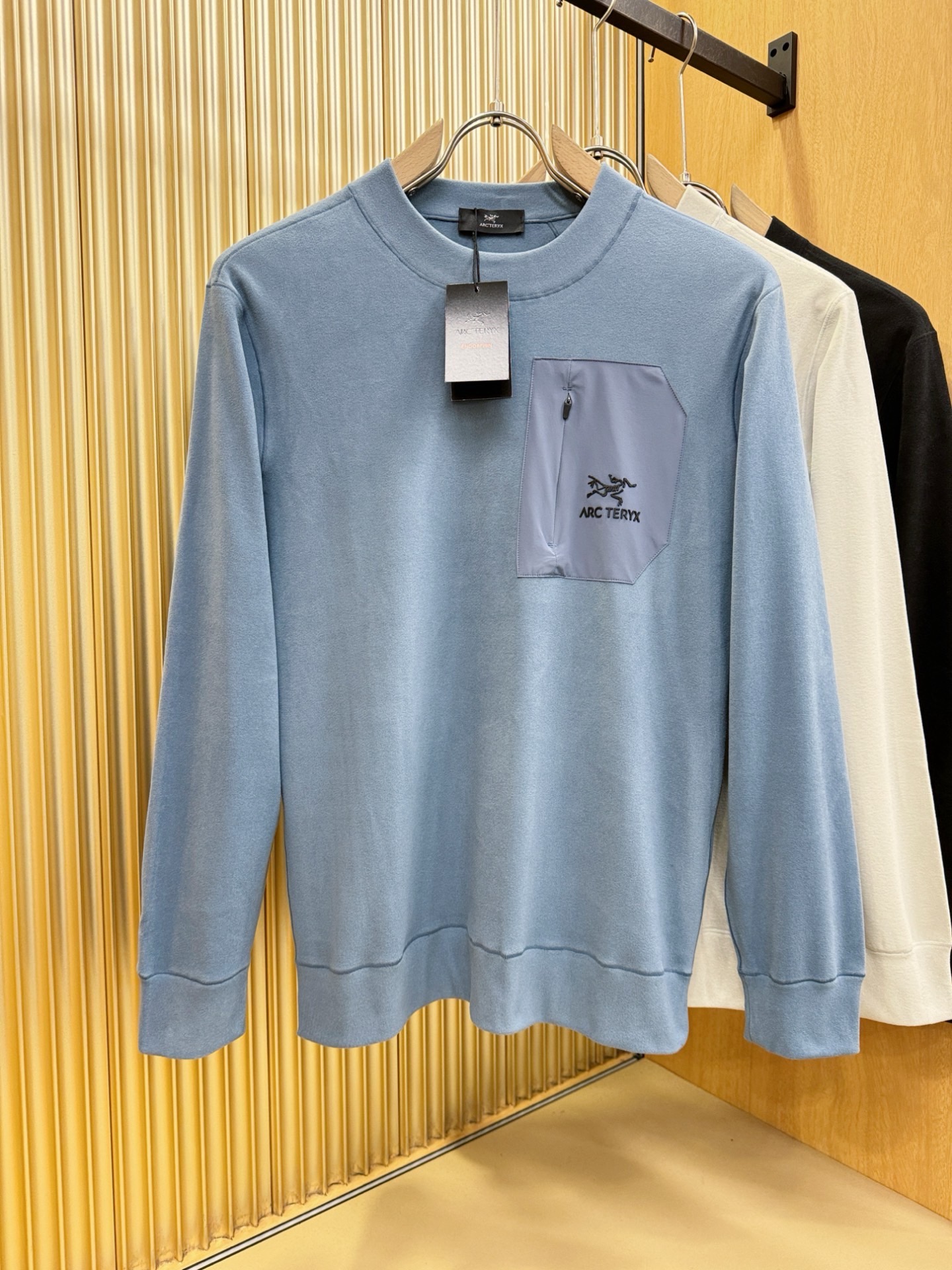 ARC‘TERYX/始祖鸟 2026ss秋冬新品 长袖T恤，经典Logo设计，百搭款 官网同步发售 定制面料，柔软细腻 
