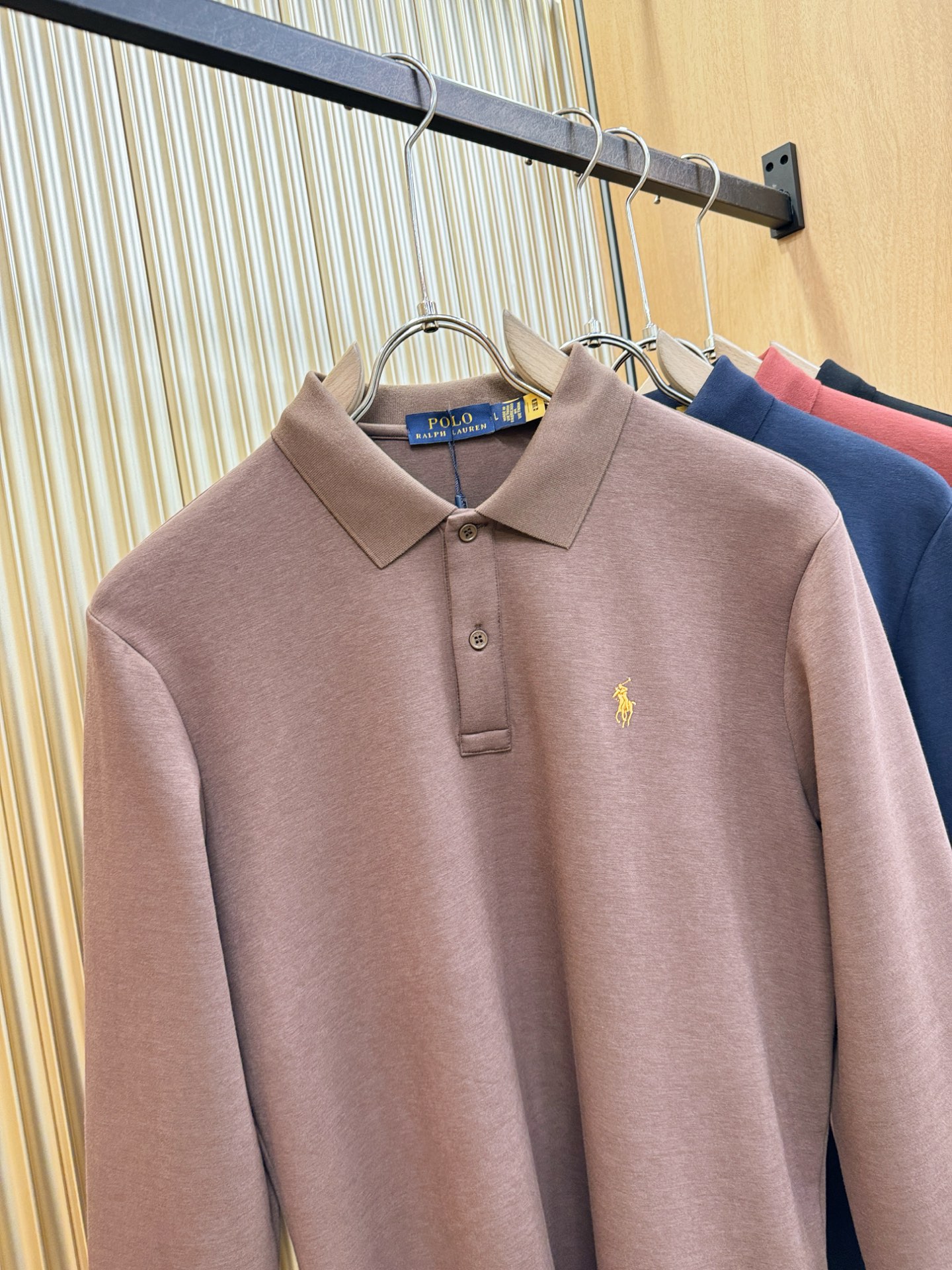 POLO 2026秋冬新品，官网同步 经典大气百搭翻领长袖，顶级原版面料，质感细腻 超柔软亲肤触感！奢华高贵 翻领设计，
