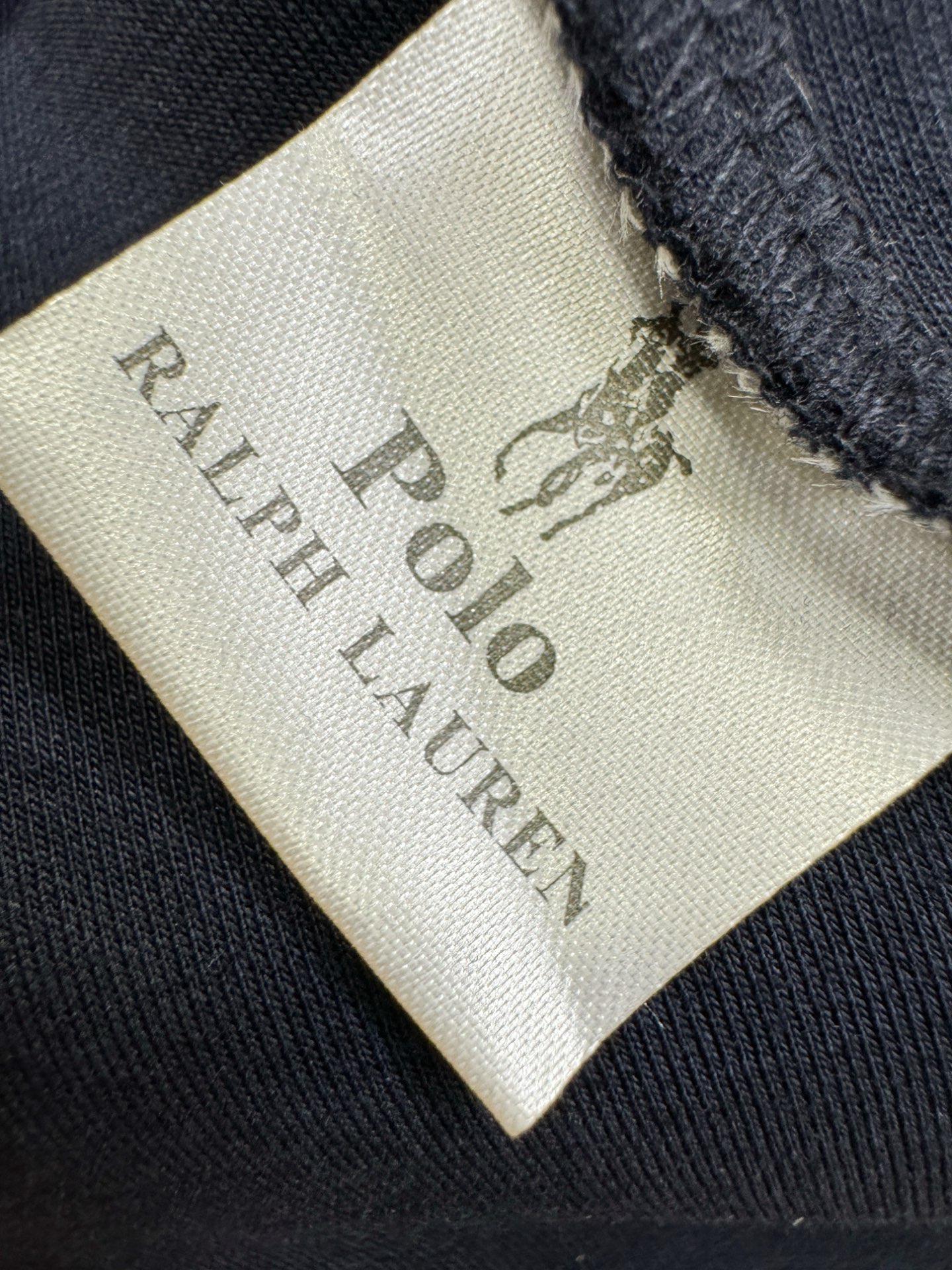 POLO 2026秋冬新品，官网同步 经典大气百搭翻领长袖，顶级原版面料，质感细腻 超柔软亲肤触感！奢华高贵 翻领设计，