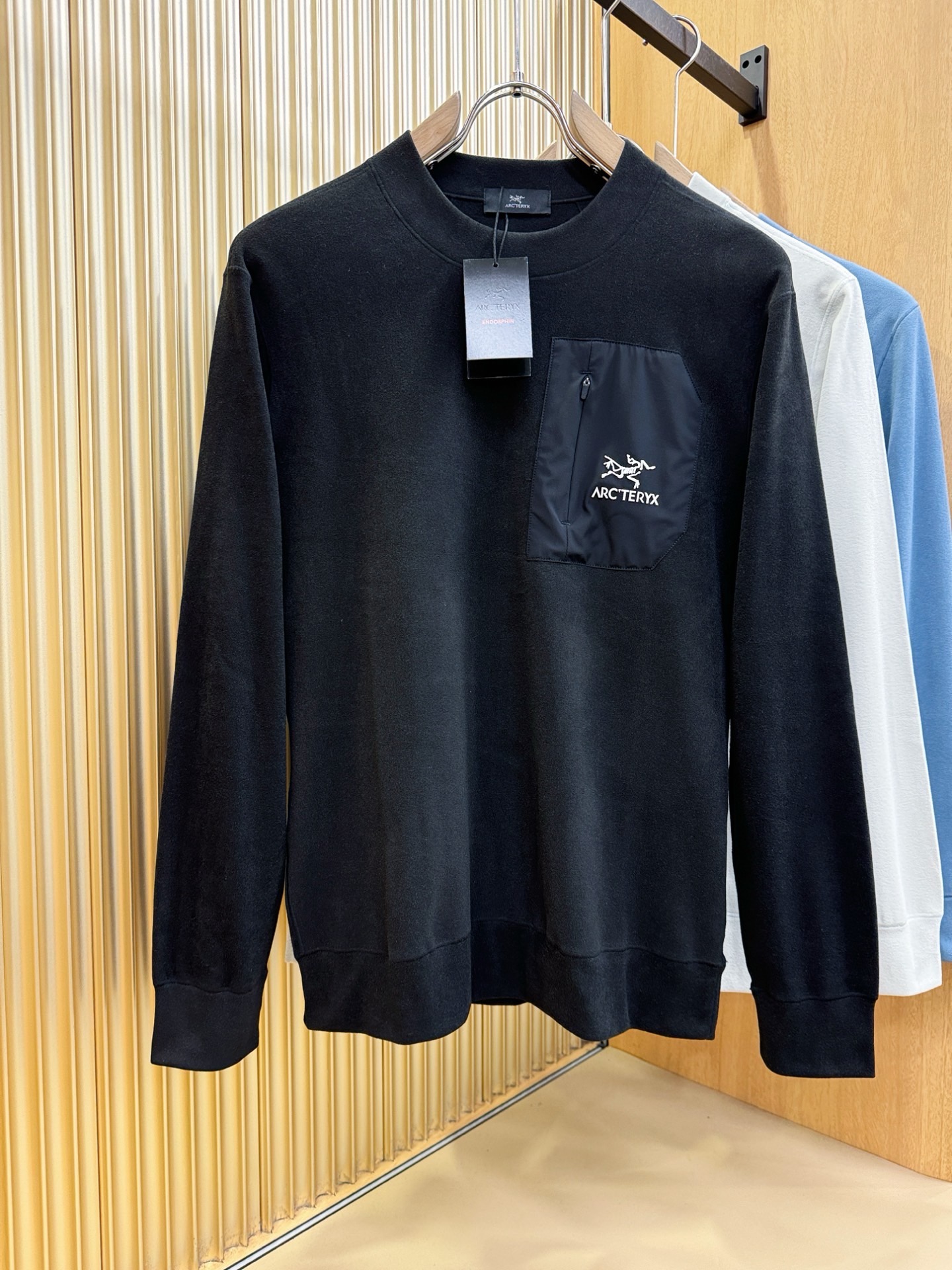 ARC‘TERYX/始祖鸟 2026ss秋冬新品 长袖T恤，经典Logo设计，百搭款 官网同步发售 定制面料，柔软细腻 