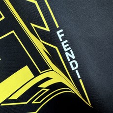 FENDI芬迪 2026新款短袖T恤!男女同款!走秀图案时尚休闲短袖T恤衫!设计logo设计!极具设计精选客供面料,手感 FENDI芬迪 2026新款短袖T恤!男女同款!走秀图案时尚休闲短袖T恤衫!设计logo设计!极具设计精选客供面料,手感