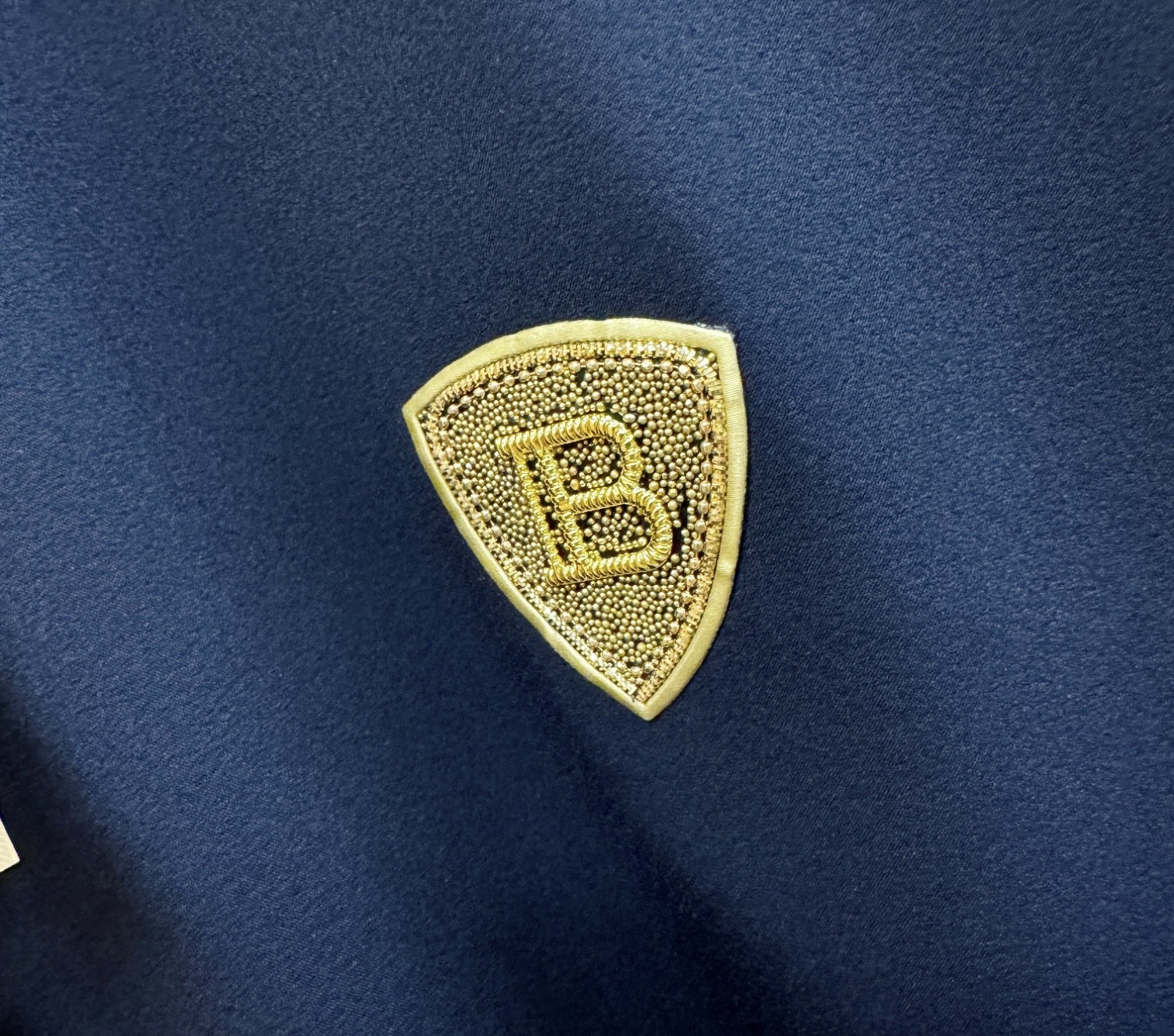 BURBERRY巴宝莉 2026新款衬衫，贸易公司渠道稀出，领先官网发售！经典休闲衬衫搭配独特的设计，简洁干净、经典时髦