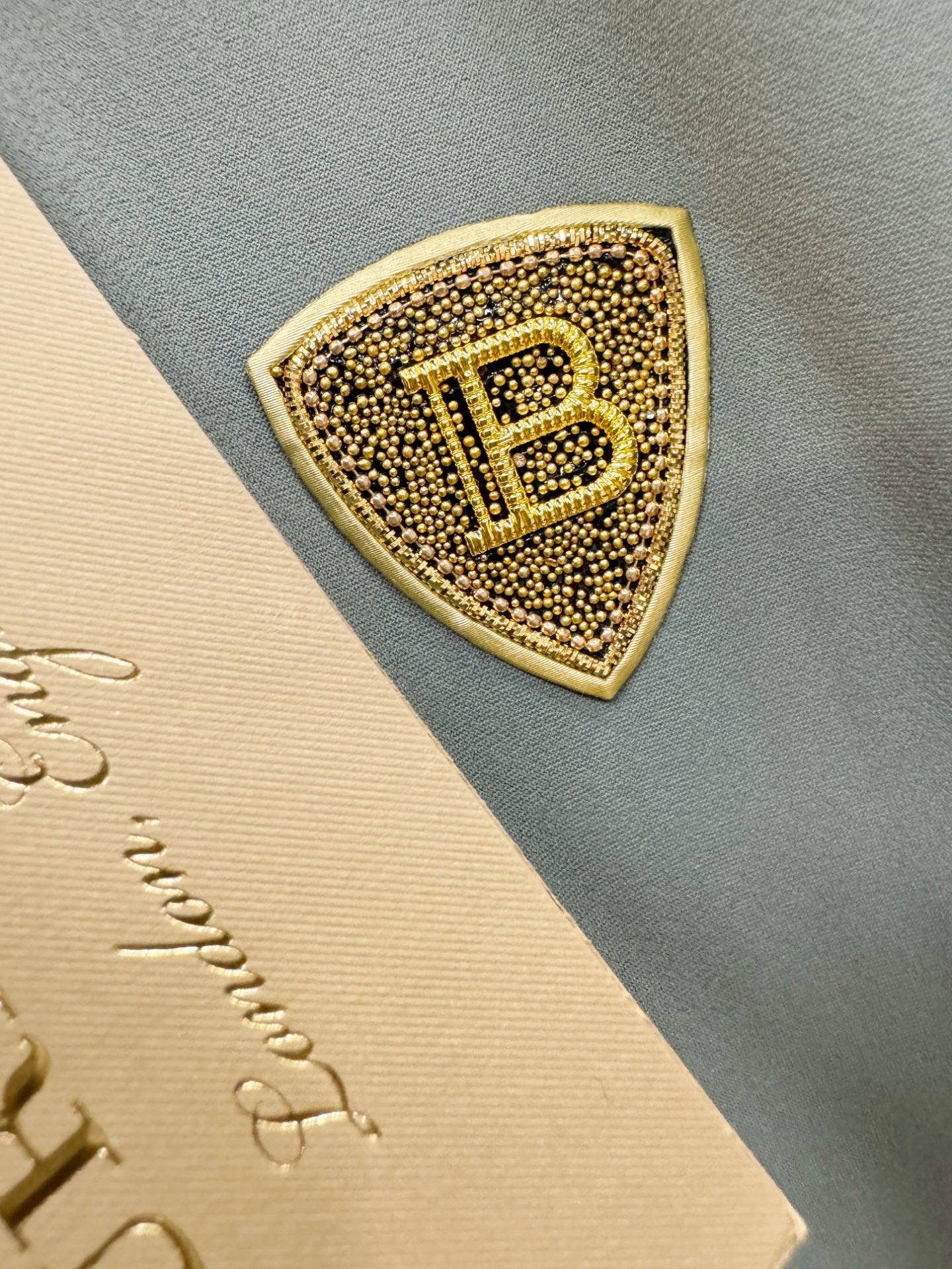 BURBERRY巴宝莉 2026新款衬衫，贸易公司渠道稀出，领先官网发售！经典休闲衬衫搭配独特的设计，简洁干净、经典时髦
