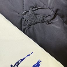 BURBERRY巴宝莉 双面可穿 2026秋冬新款棉服夹克外套,内里加棉,原单狠货 意大利进口面料时尚夹克外套。加棉加厚 BURBERRY巴宝莉 双面可穿 2026秋冬新款棉服夹克外套,内里加棉,原单狠货 意大利进口面料时尚夹克外套。加棉加厚