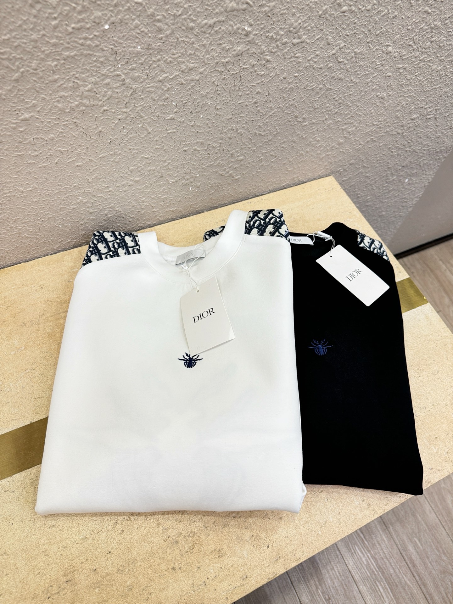 Dior迪奥 2026新品 长袖卫衣，经典Logo设计，百搭款 官网同步发售 柔软细腻 亲肤感极高，完美诠释出品牌的时尚