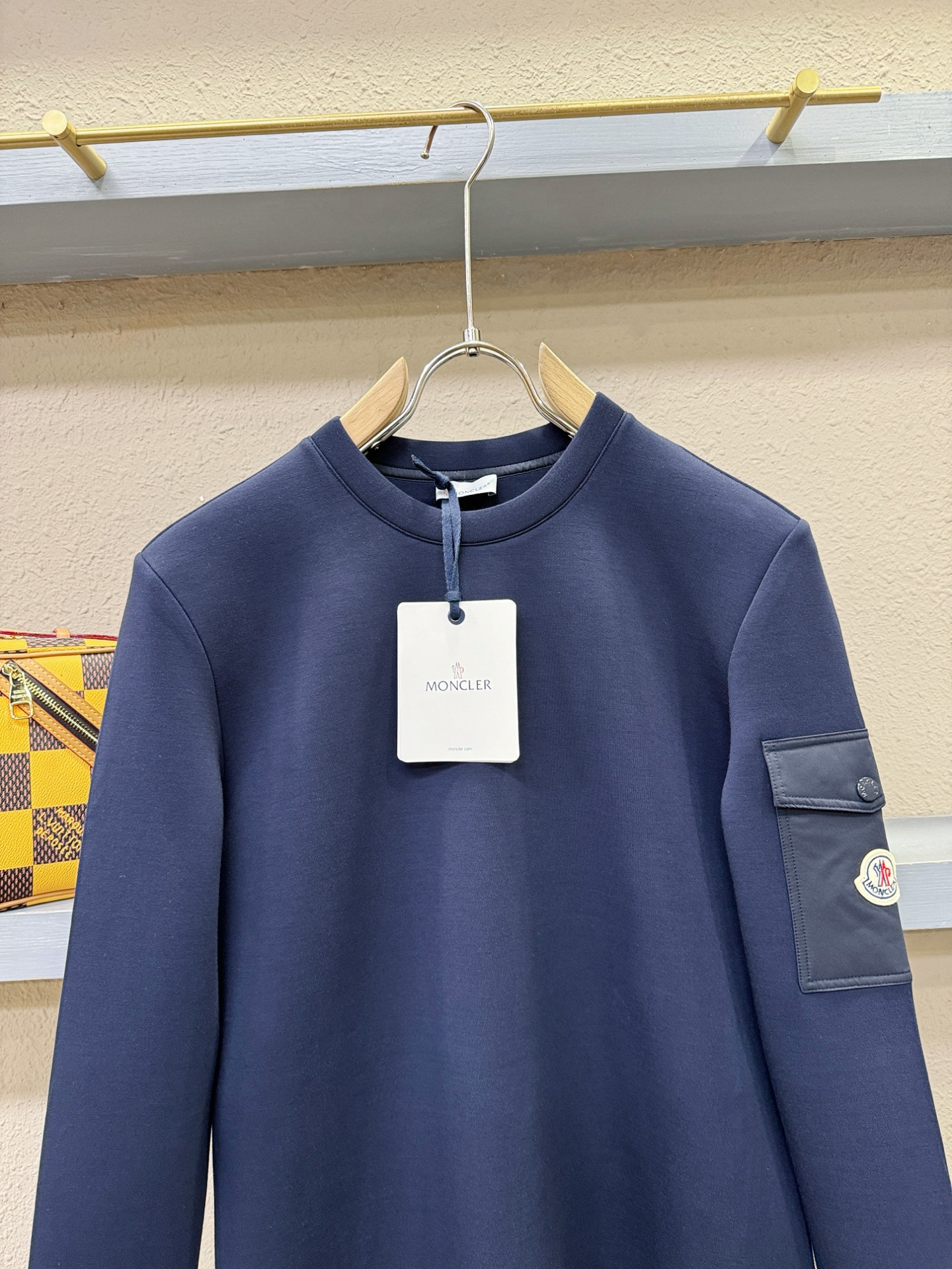 Moncler蒙口 2026新品 专柜同步新款卫衣，经典Logo设计，三标齐全，百搭款 官网同步发售 柔软细腻 亲肤感极